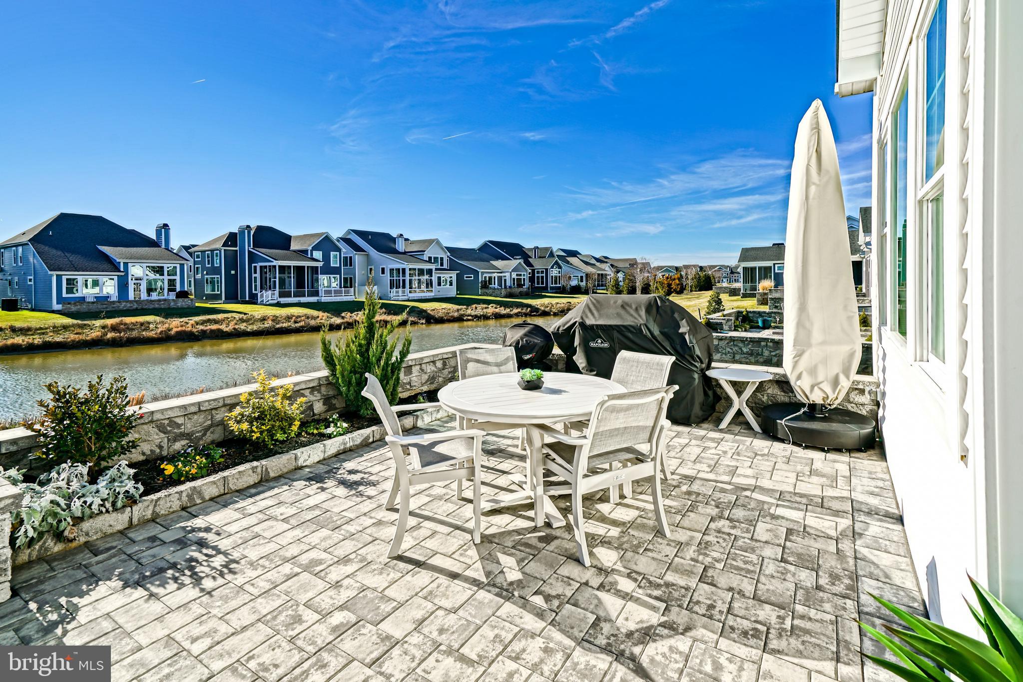 GOVERNORS - Residential