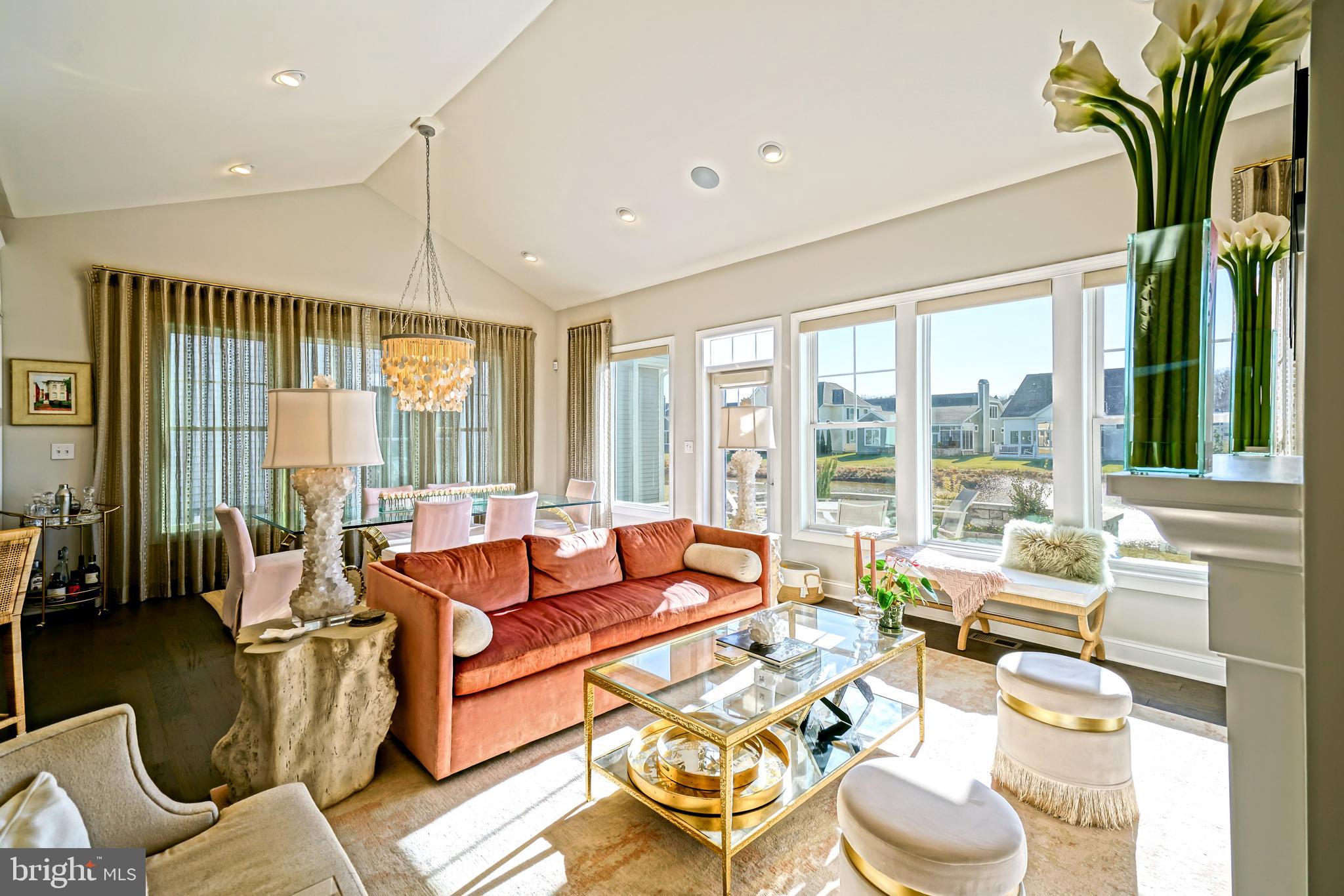 GOVERNORS - Residential