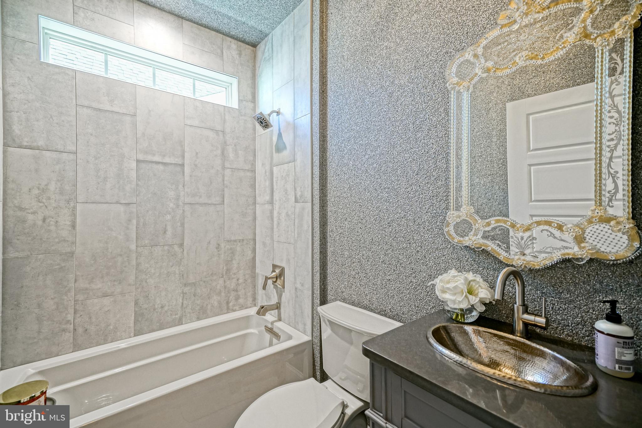 GOVERNORS - Residential