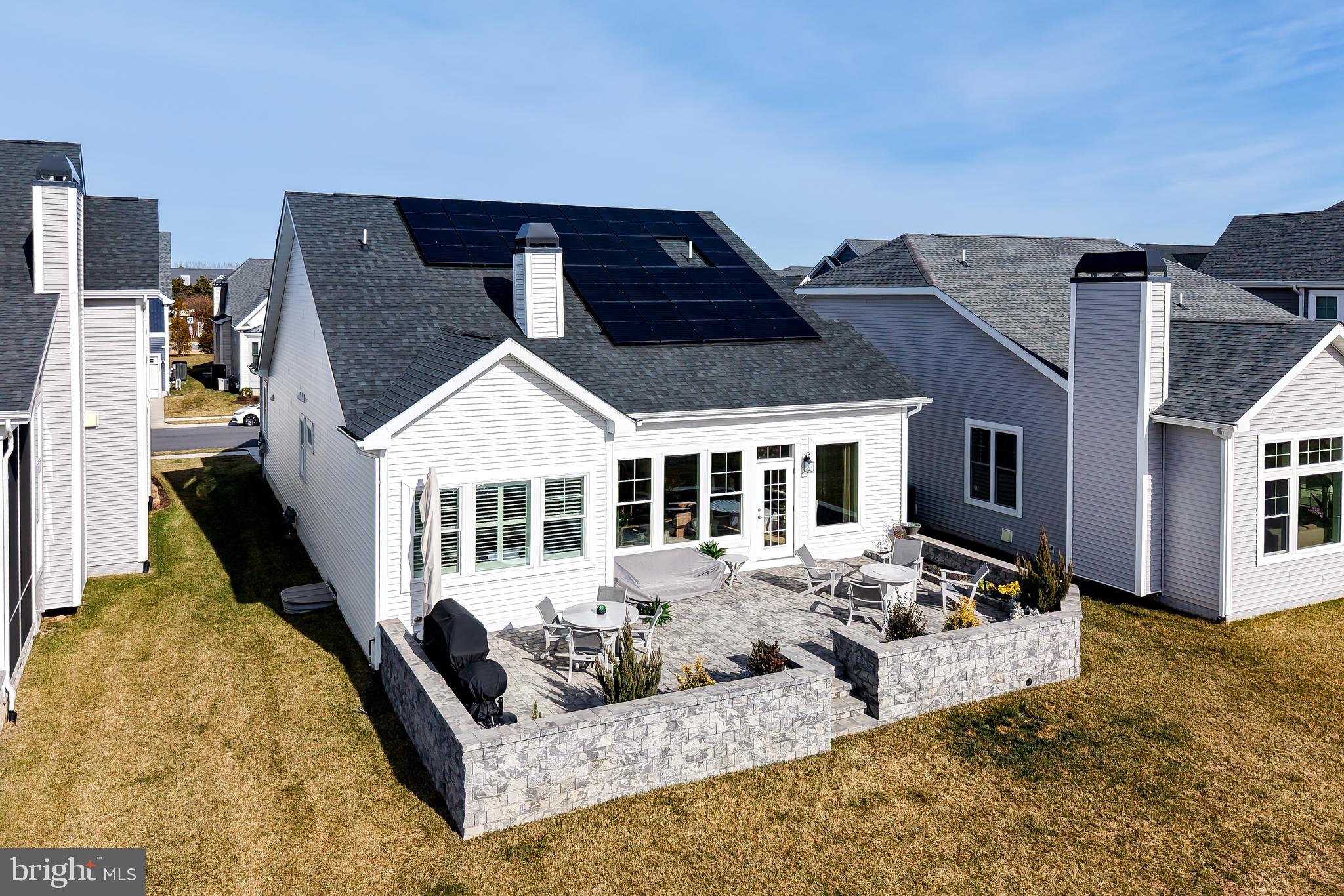 GOVERNORS - Residential