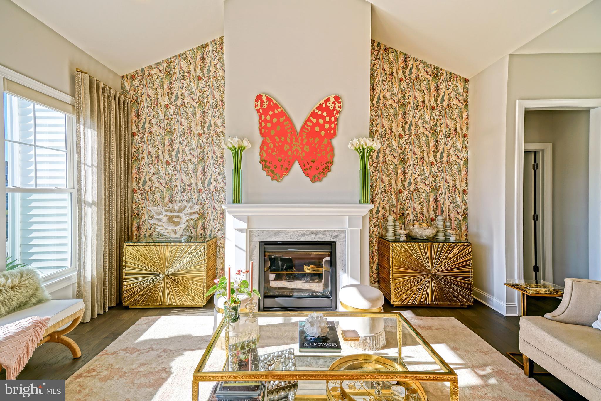 GOVERNORS - Residential