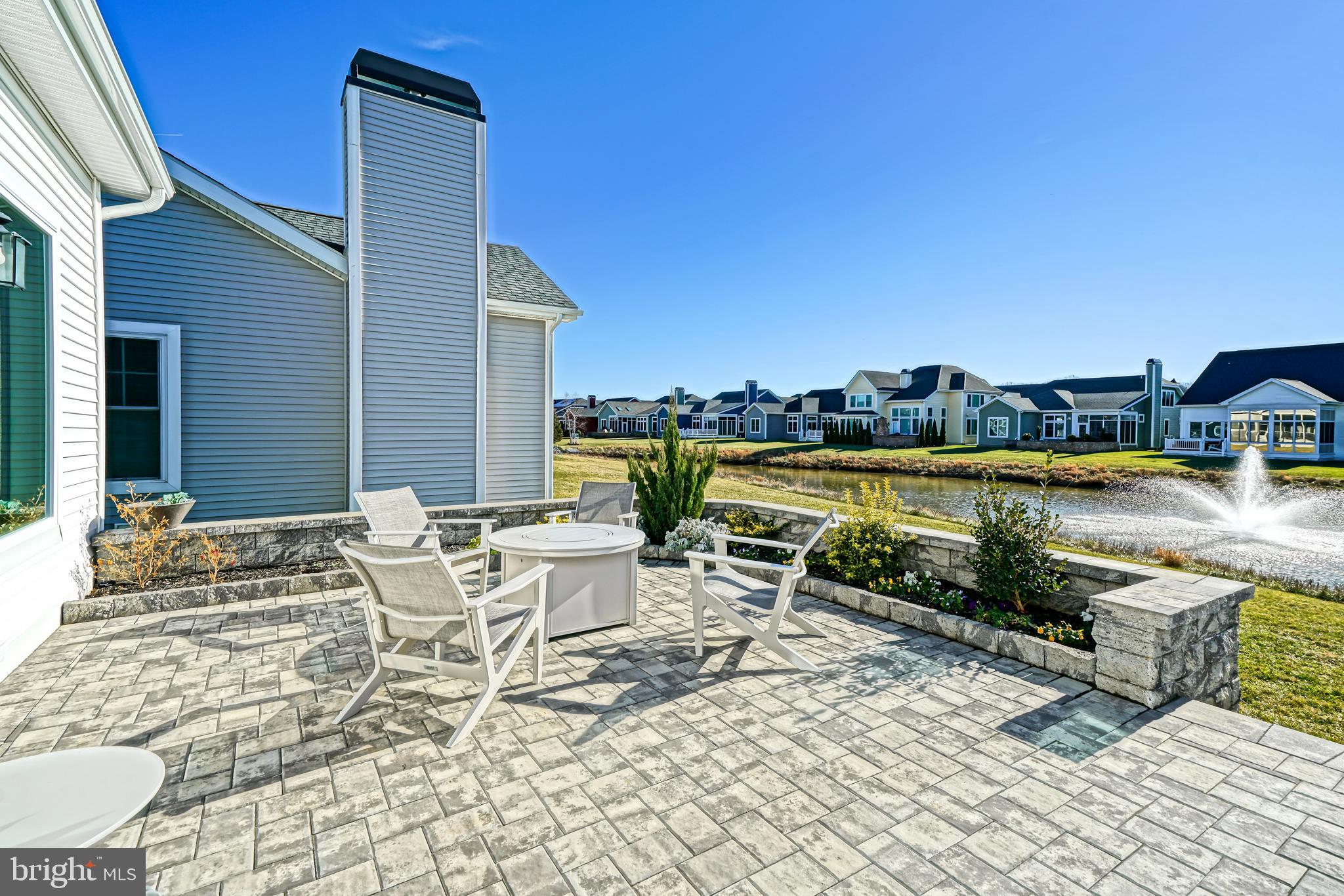 GOVERNORS - Residential