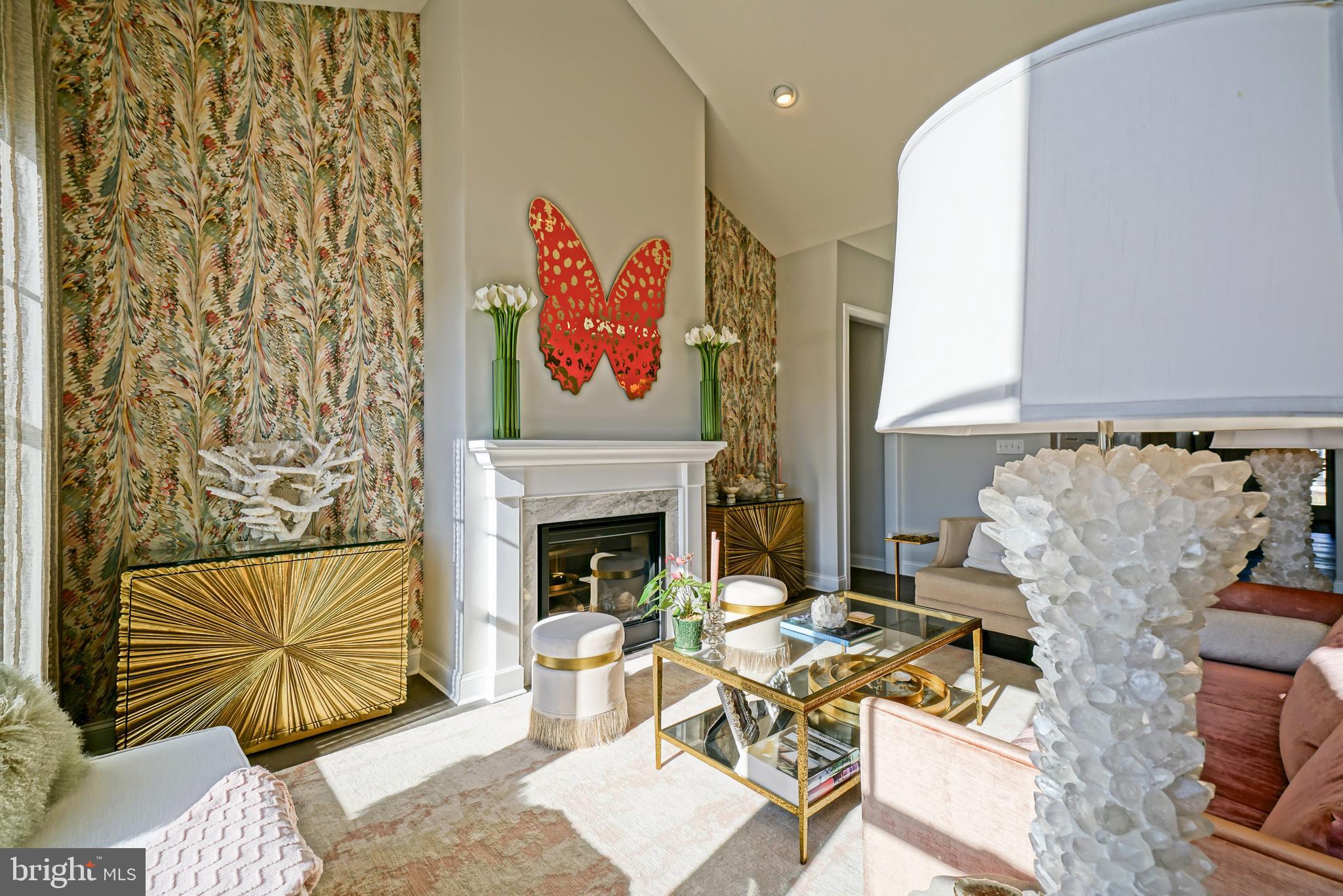 GOVERNORS - Residential