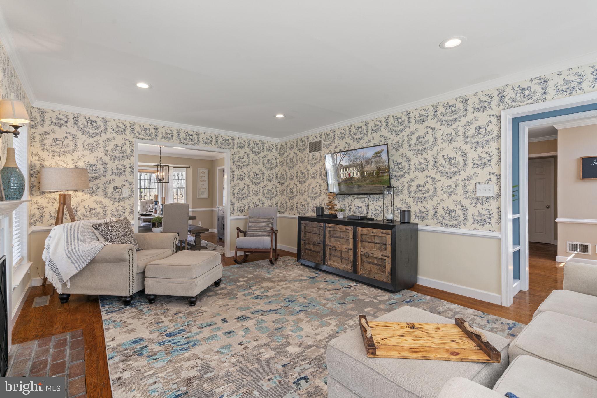 MONTCLAIR - Residential