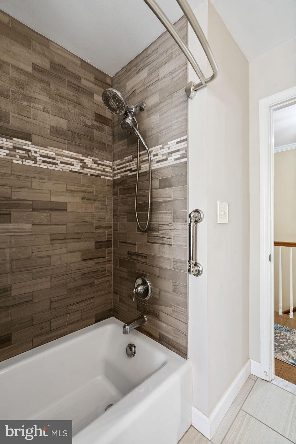 MONTCLAIR - Residential