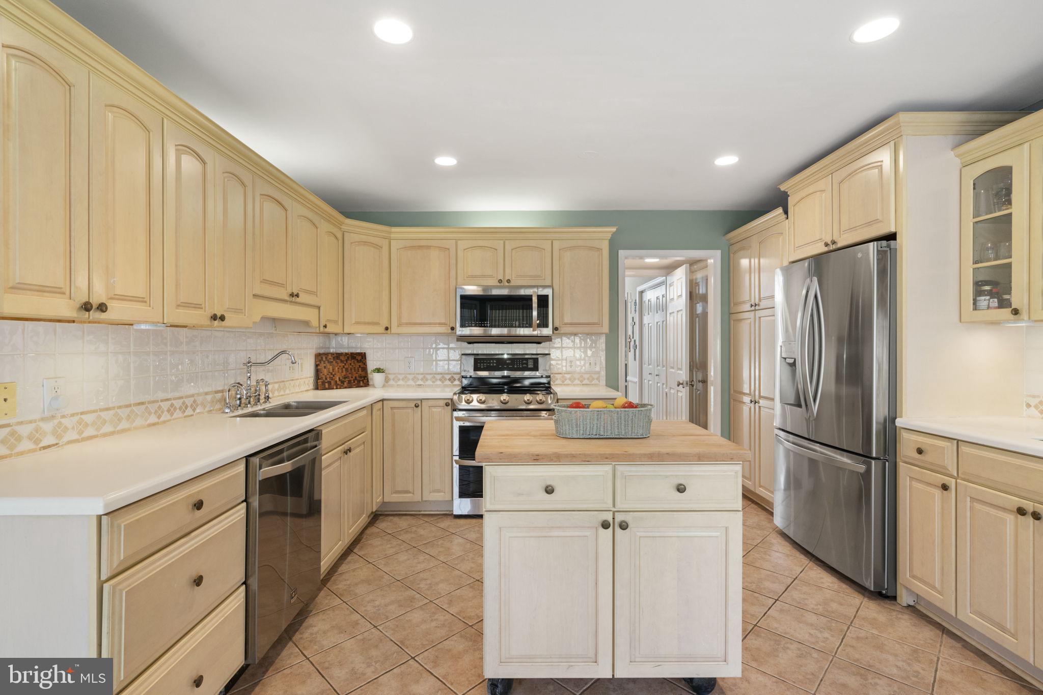 MONTCLAIR - Residential