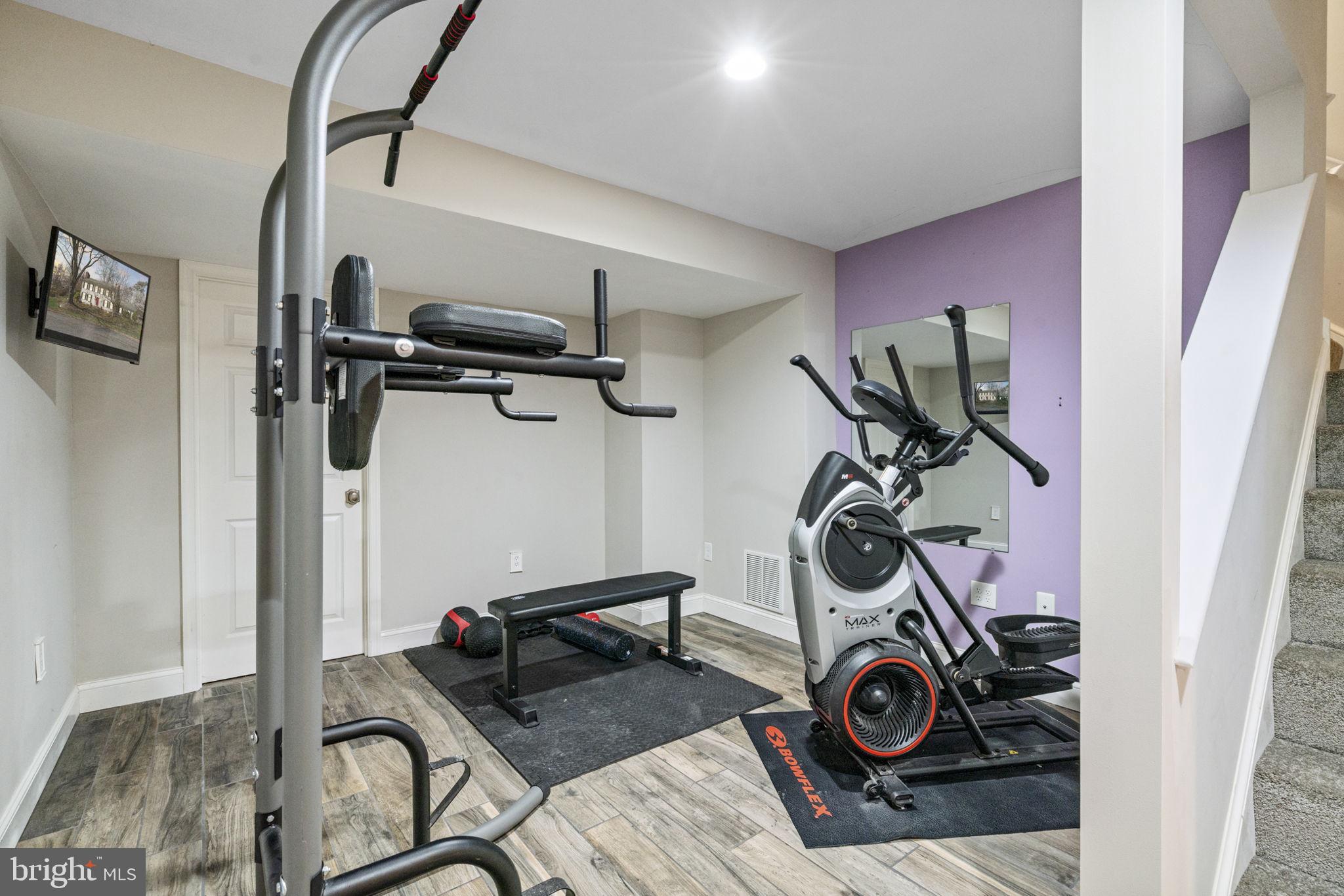 MONTCLAIR - Residential