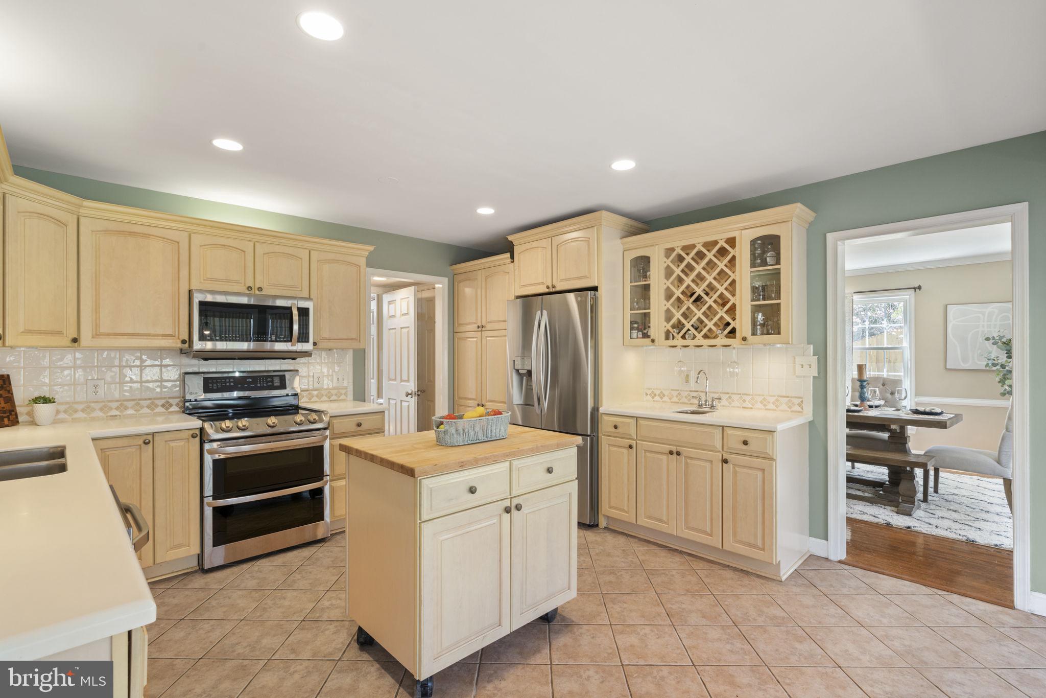 MONTCLAIR - Residential