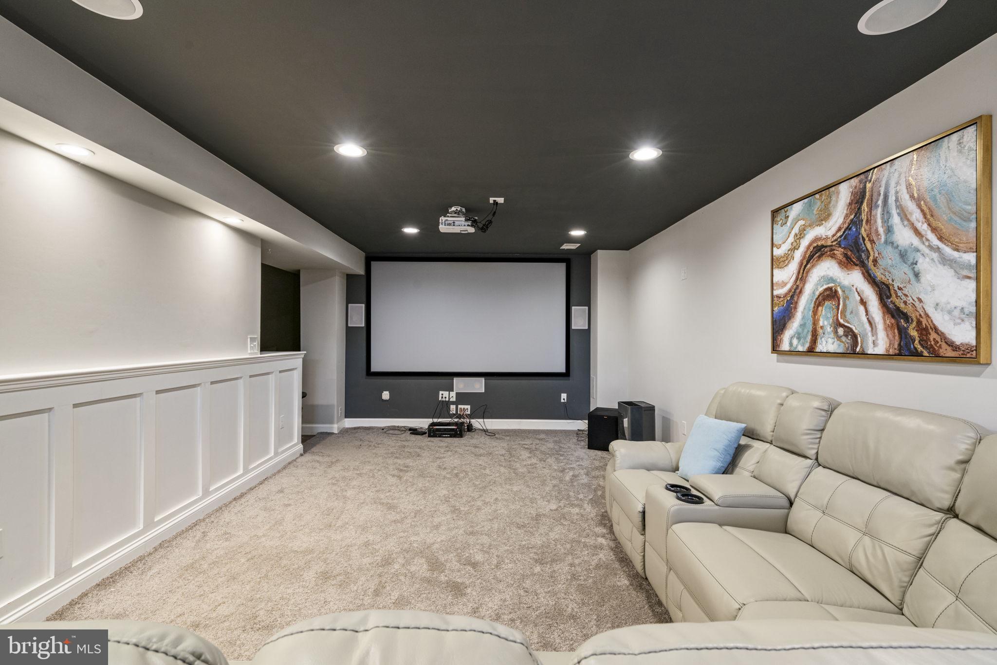 MONTCLAIR - Residential