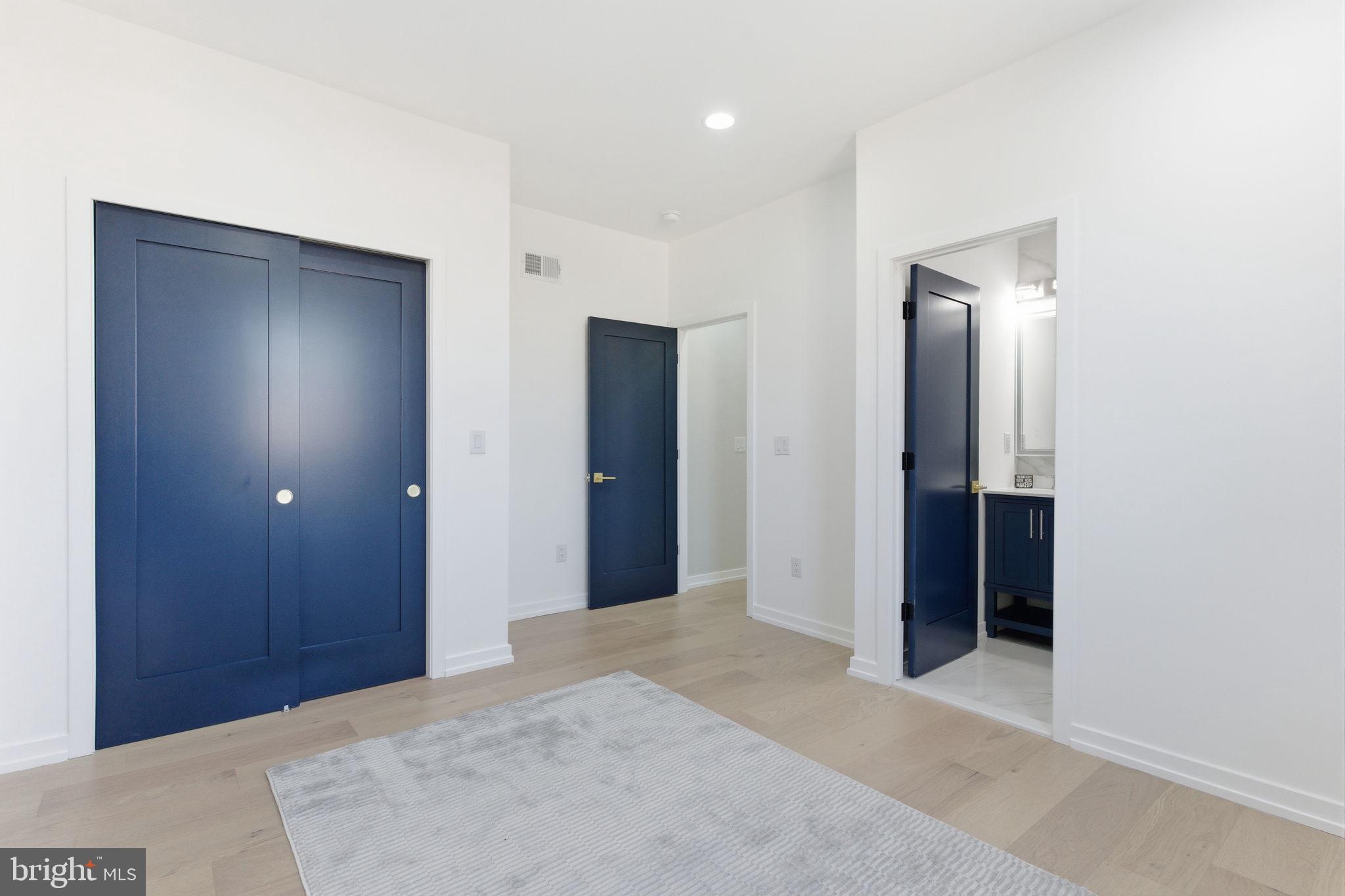 GRAYS FERRY - Residential