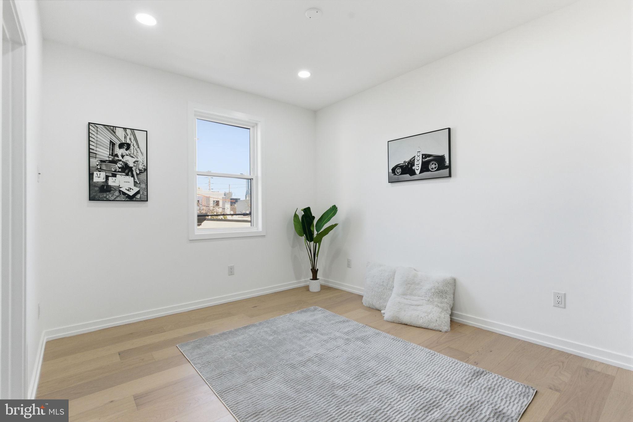 GRAYS FERRY - Residential