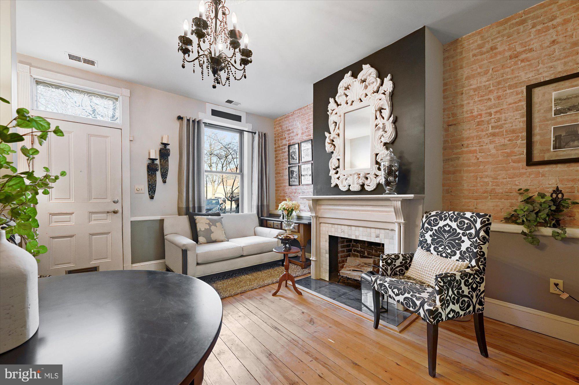 BUTCHER'S HILL - Residential