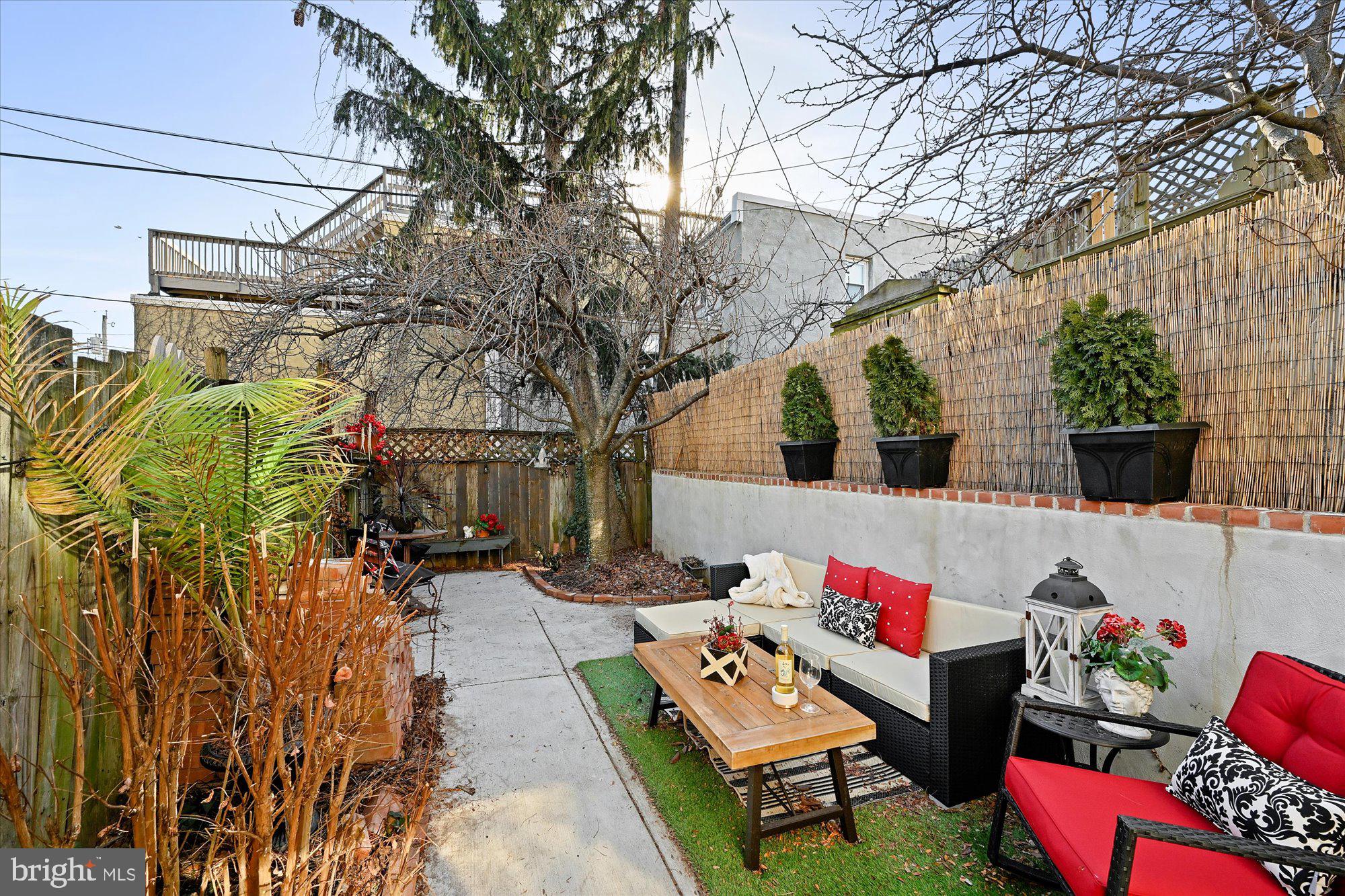 BUTCHER'S HILL - Residential