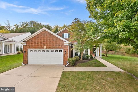 Photo of 1853 Faversham Way, WOODBRIDGE, VA 22192 (MLS # VAPW2103748) Photo of 1853 Faversham Way, WOODBRIDGE, VA 22192 (MLS # VAPW2103748)