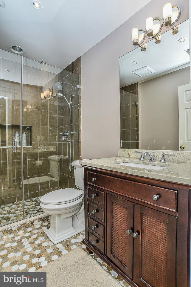 OLD TOWN GREENS - Residential