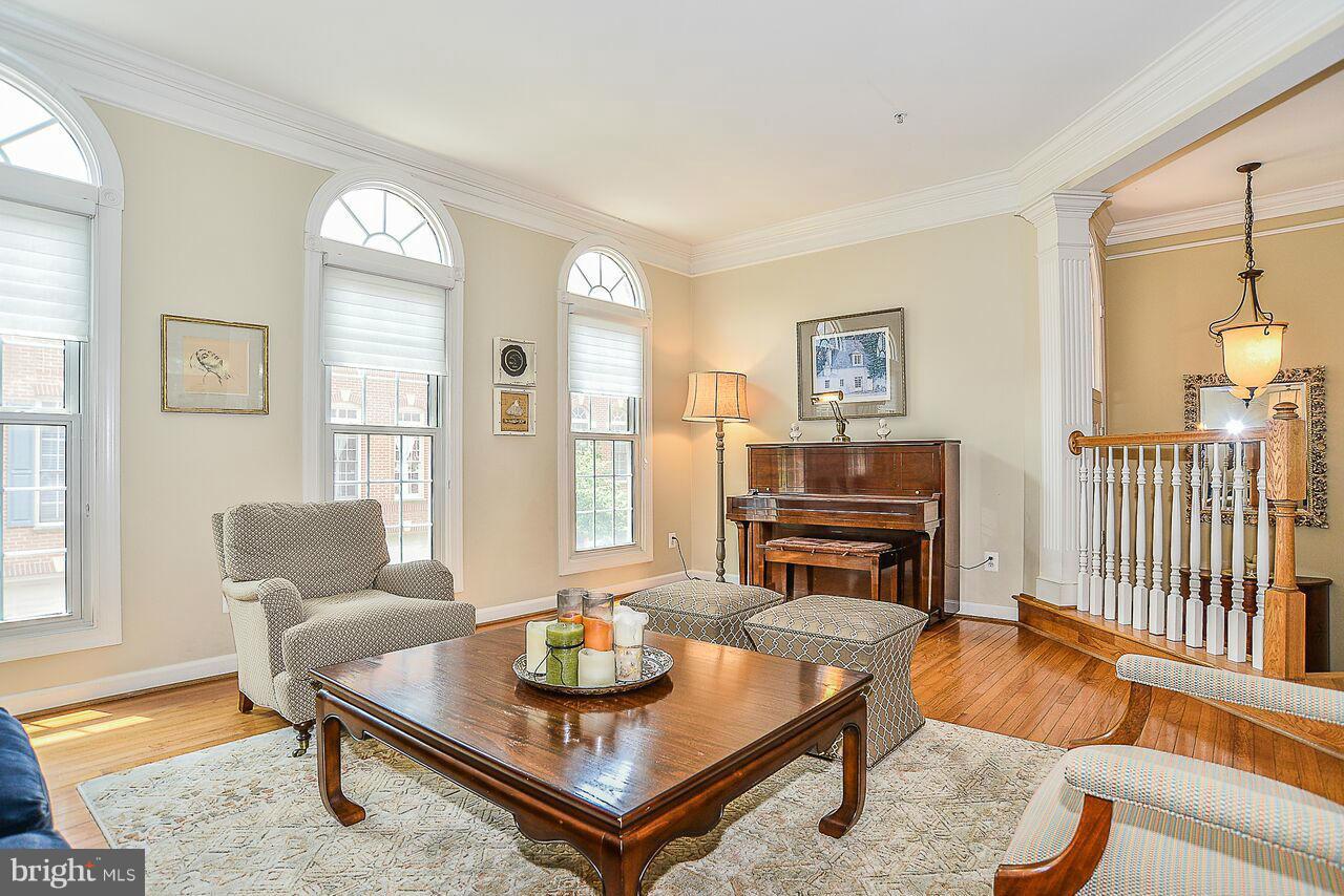 OLD TOWN GREENS - Residential