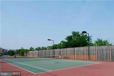 OLD TOWN GREENS - Residential