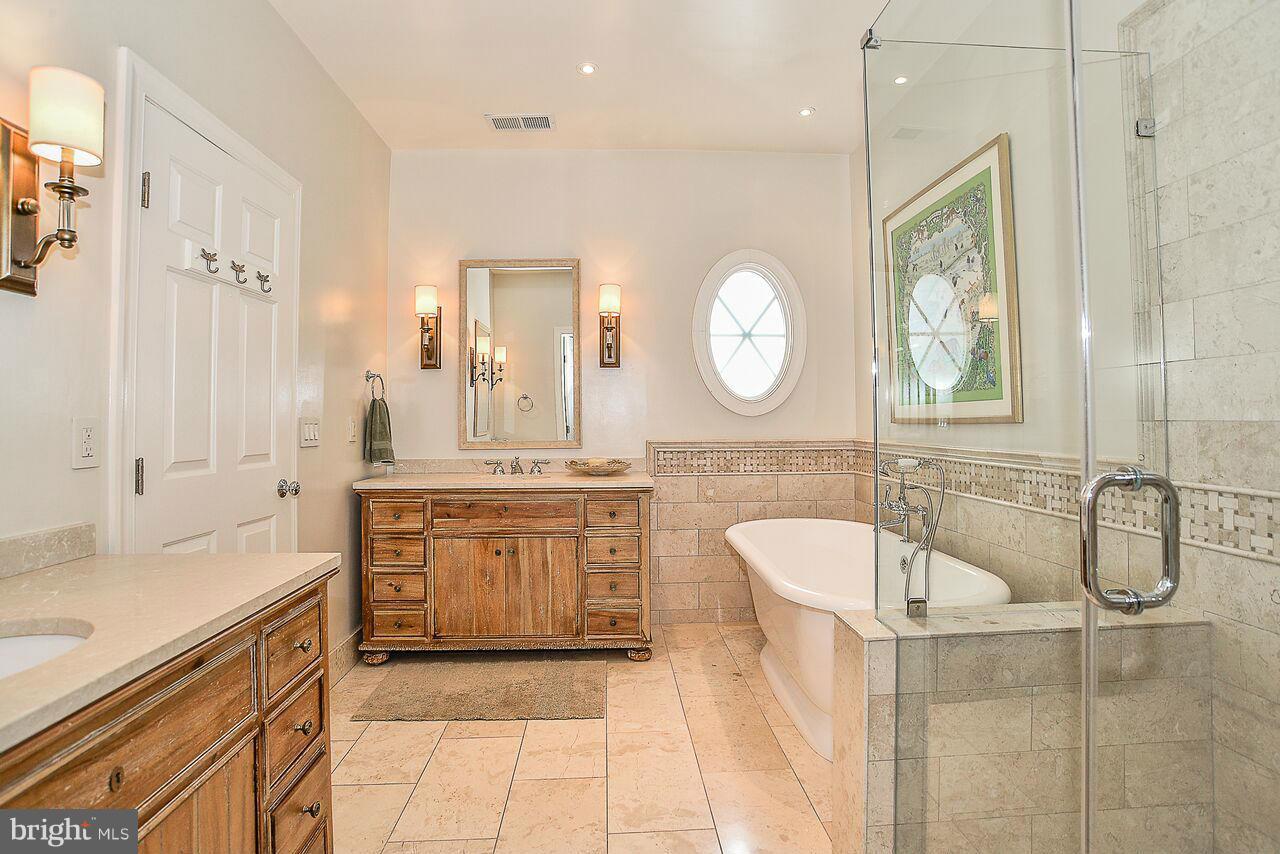 OLD TOWN GREENS - Residential