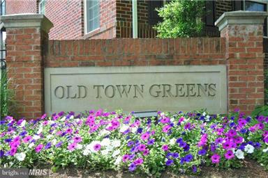 OLD TOWN GREENS - Residential