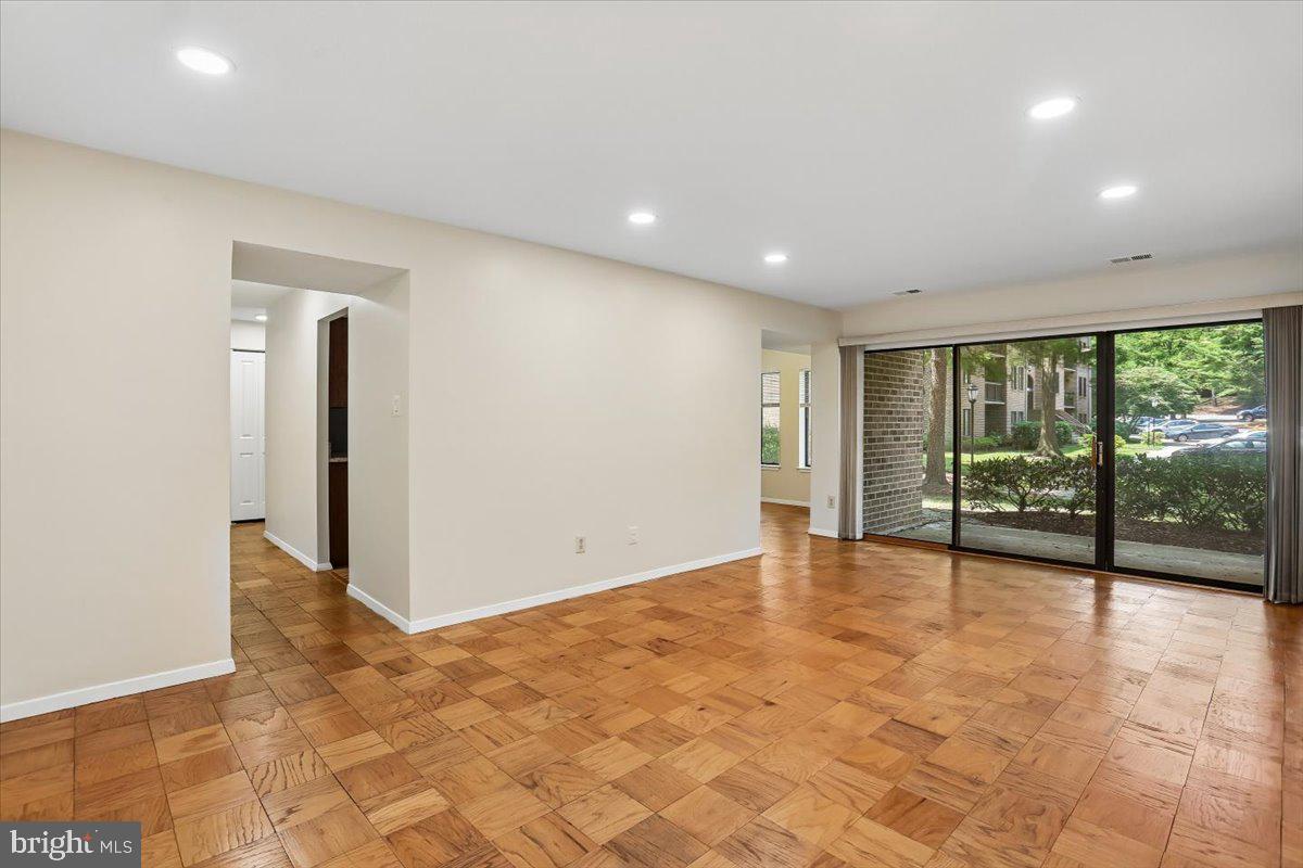 5809 EDSON LANE T-4