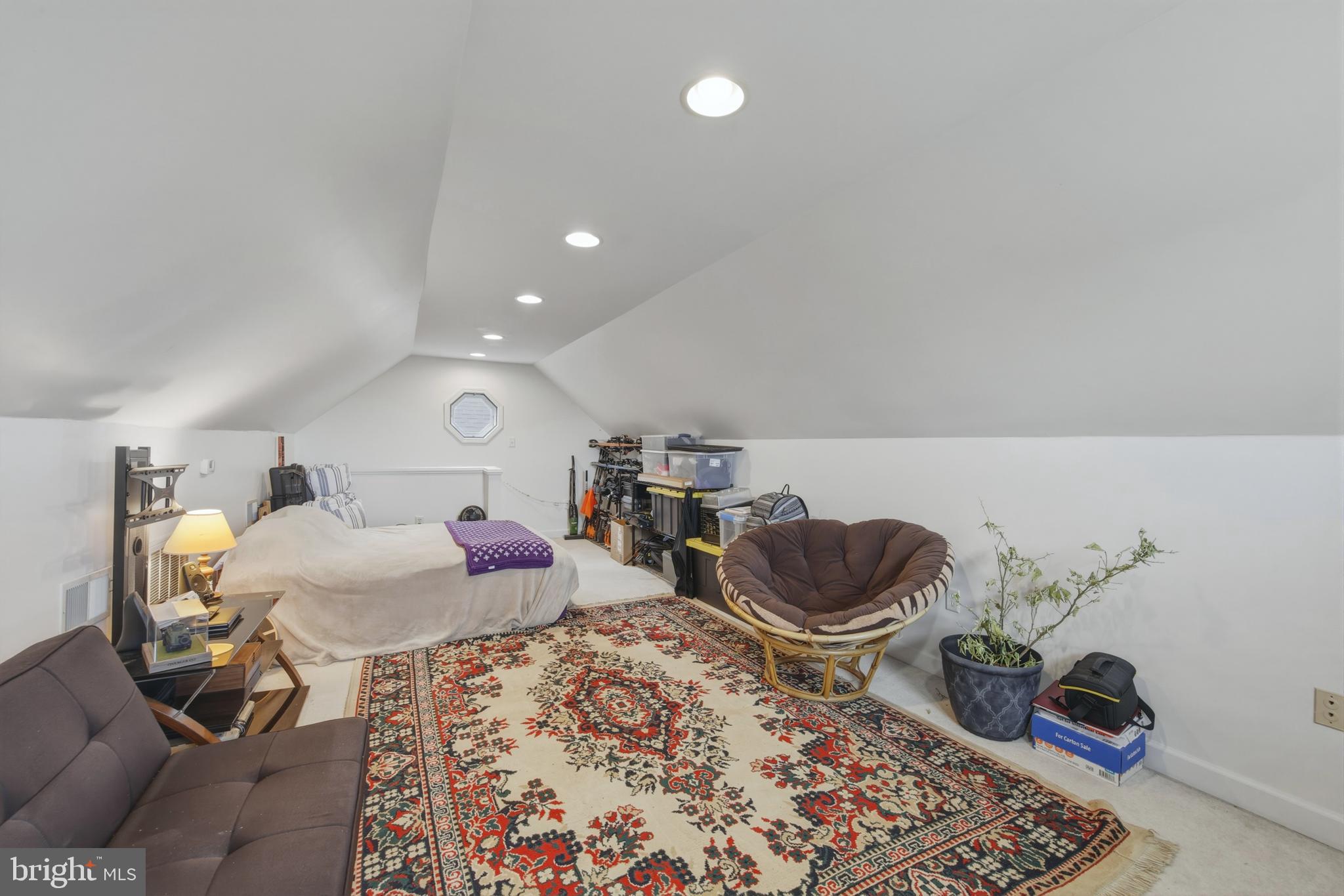 FAIRVIEW - Residential