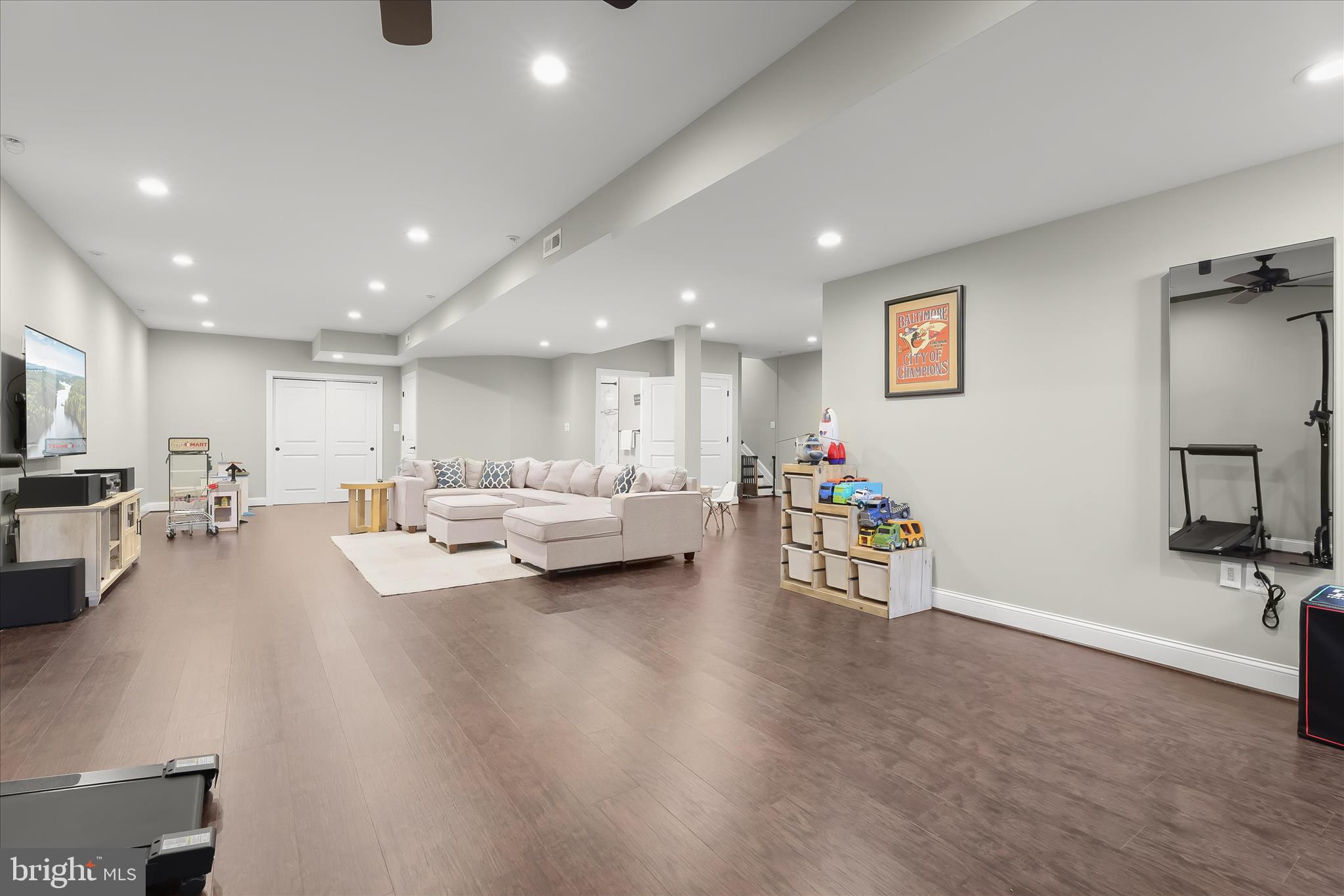 HUNT VALLEY - Residential