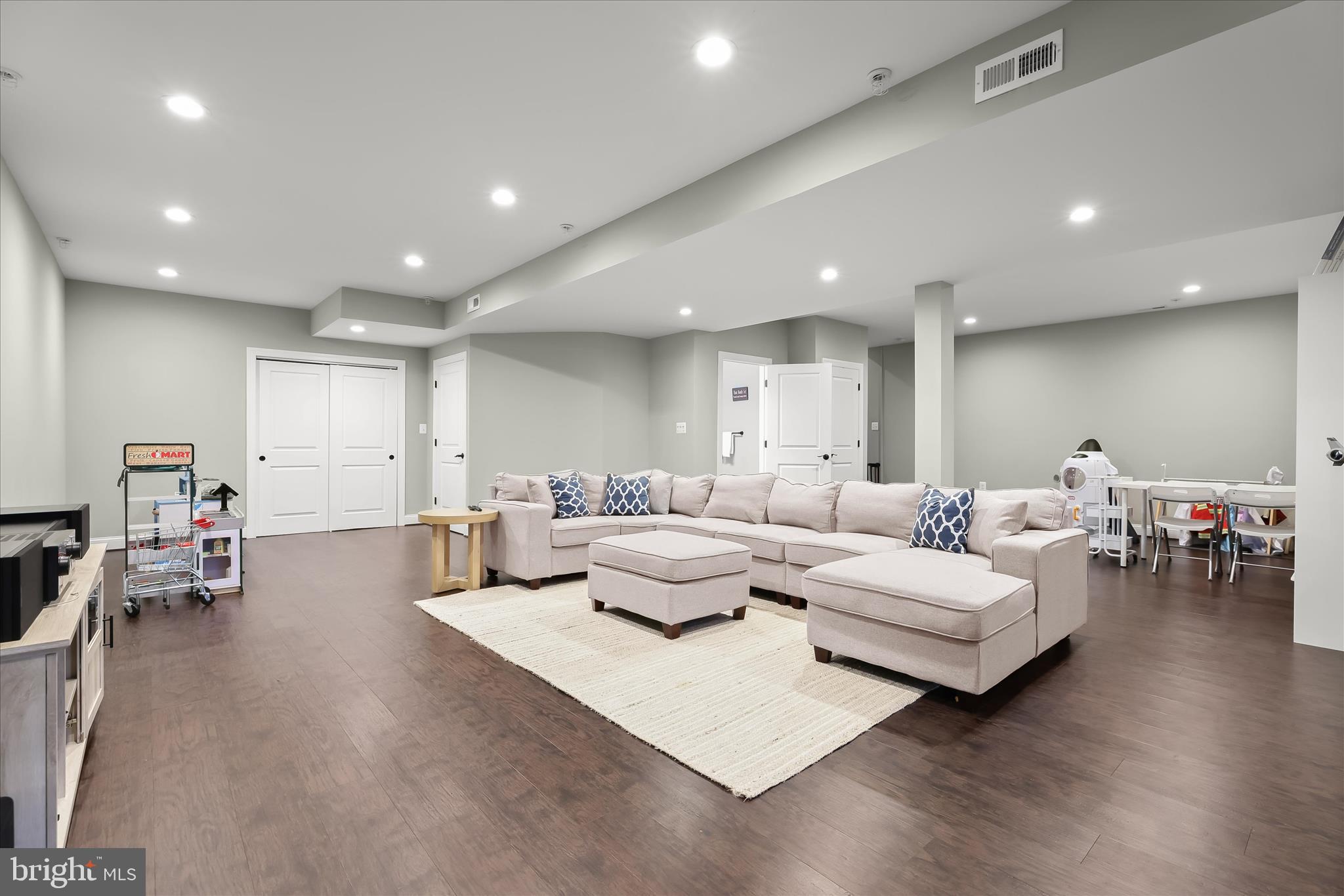 HUNT VALLEY - Residential