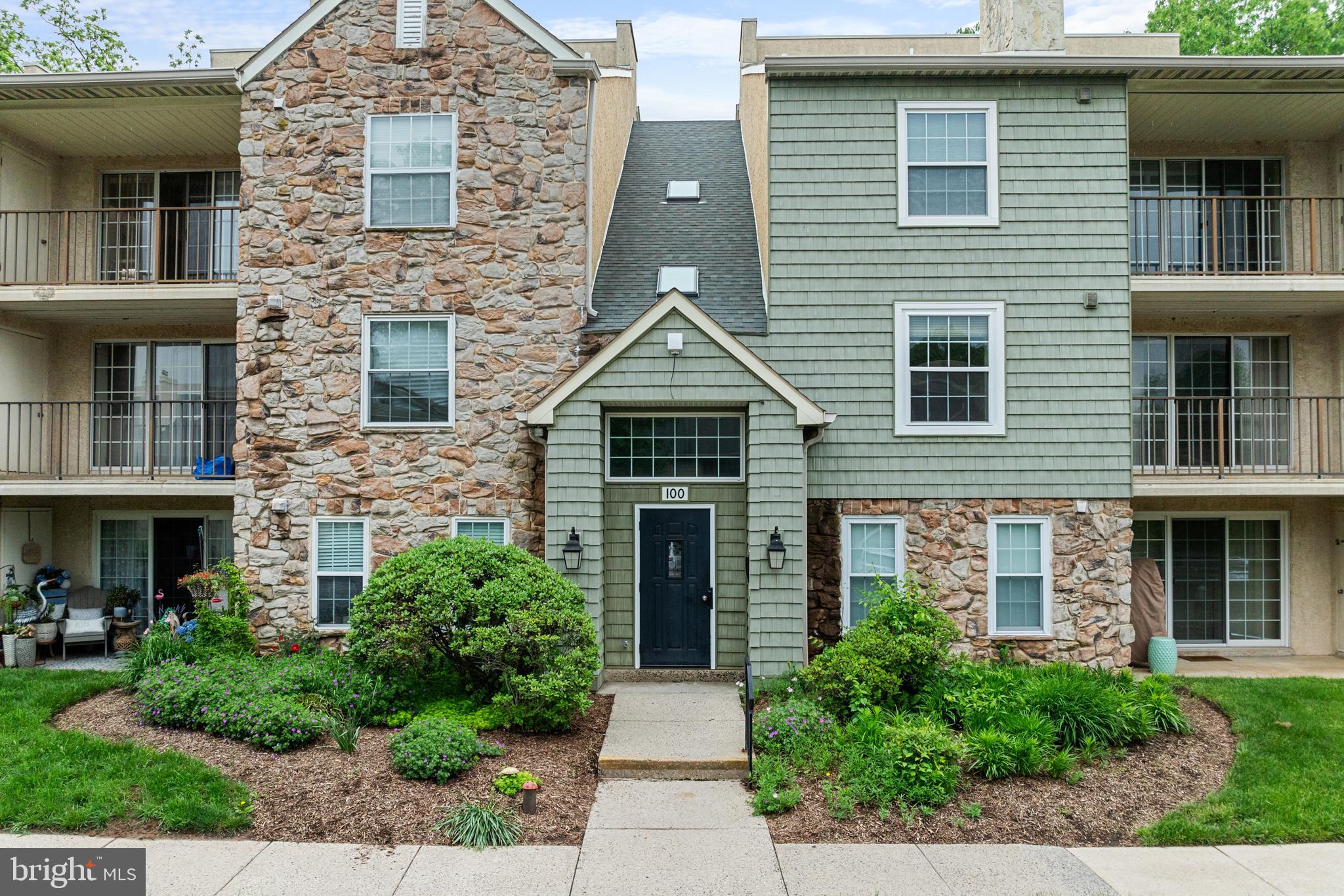 Welcome to 108 Deer Run, East Norriton Township
This beautifully maintained 2-bedroom, 2-bathroom condo offers comfort, style, and a prime location—all in one perfect package.
Step into the spacious foyer, where you're greeted by a large storage closet, ideal for organizing coats, shoes, and more. The kitchen is thoughtfully designed for both everyday cooking and entertaining, flowing seamlessly into the open dining area. From there, the space opens into a bright, airy living room featuring neutral tones, a cozy wood-burning fireplace, and sliding glass doors that lead to a private balcony—perfect for enjoying your morning coffee or relaxing with a good book.
The generously sized primary bedroom is filled with natural light and includes a large walk-in closet for all your storage needs. The second bedroom offers flexibility with ample closet space—ideal for a guest room, office, or creative studio. Two full bathrooms and an in-unit laundry area provide added convenience.
Located just minutes from the PA Turnpike, shopping, dining, and more, this home offers an unbeatable combination of comfort and accessibility. Whether you're starting out, downsizing, or looking for a low-maintenance lifestyle, 108 Deer Run is the place to call home.