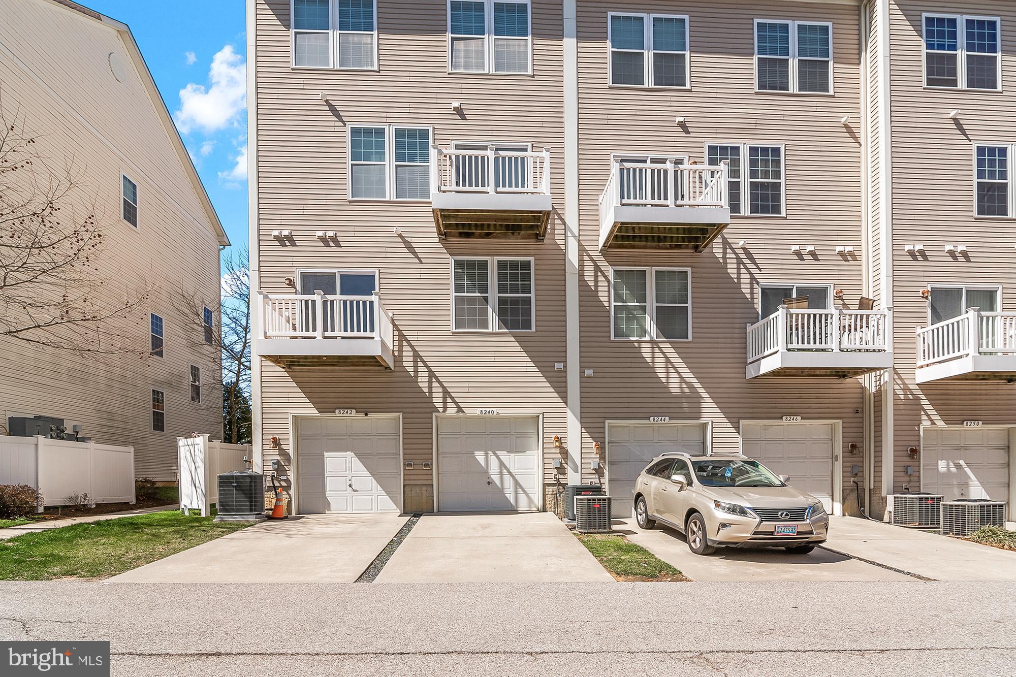 SUMMERFIELD AT MISSION PLACE - Residential