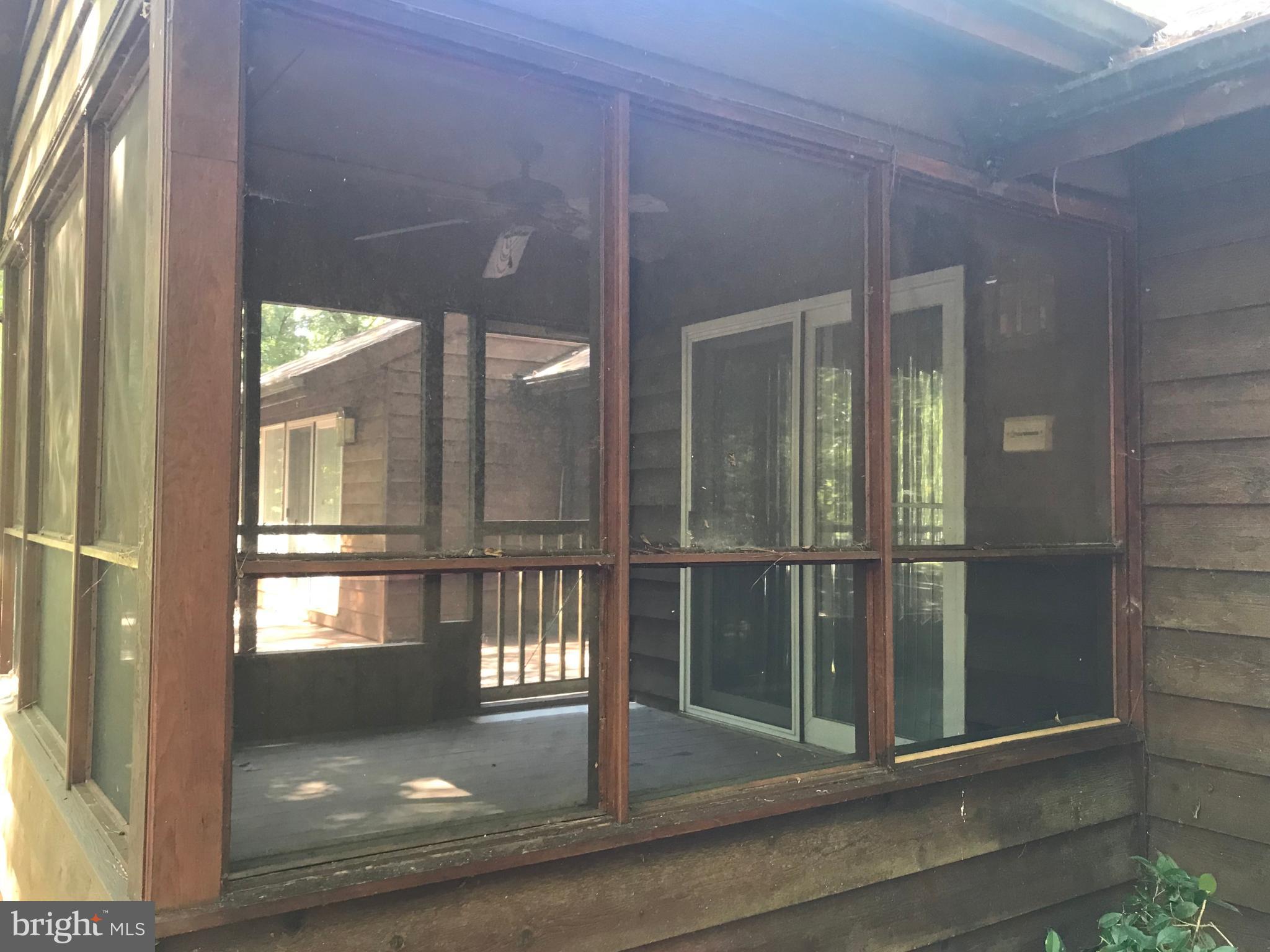 SWAN POINT - Residential Lease