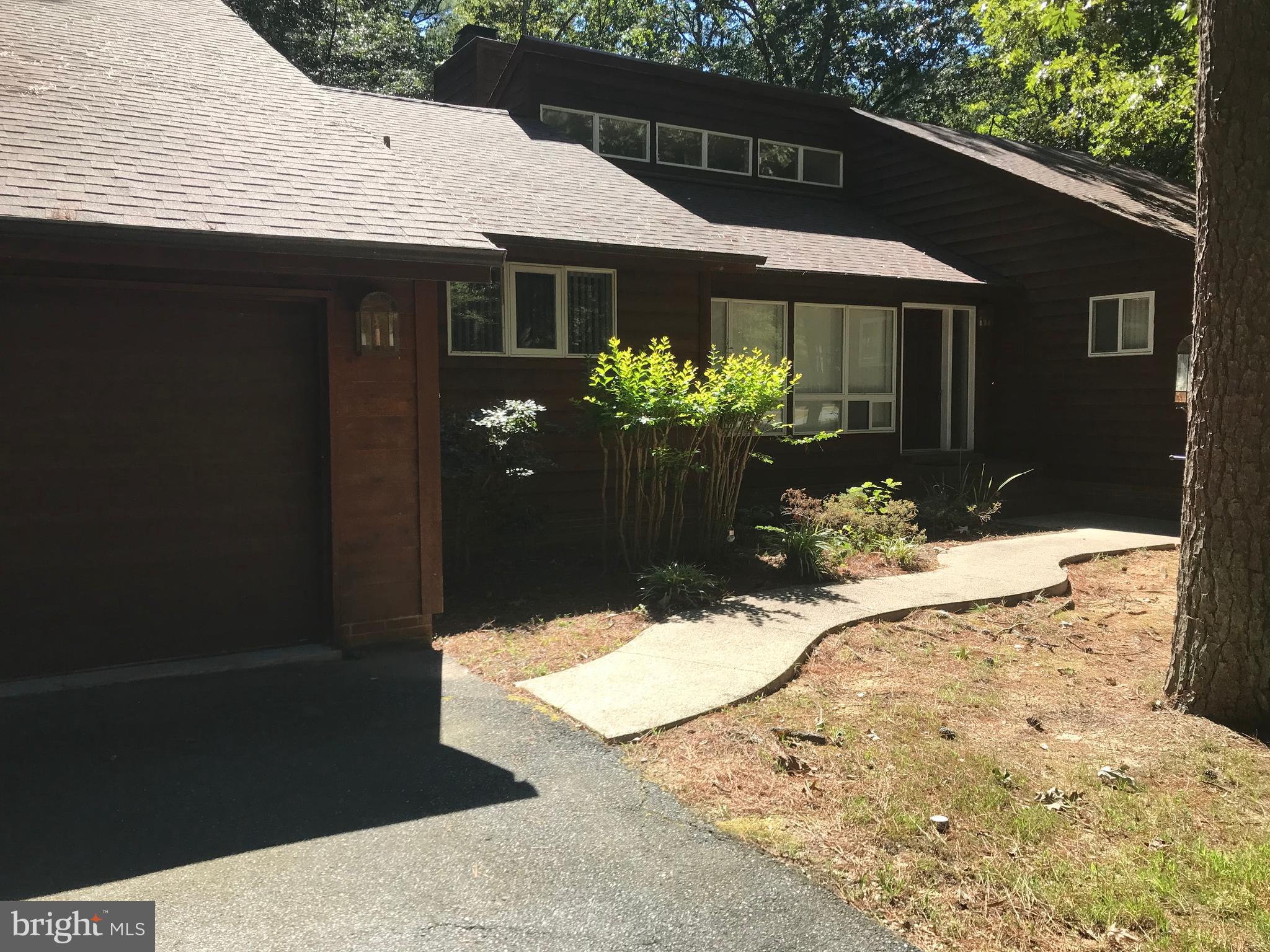 SWAN POINT - Residential Lease