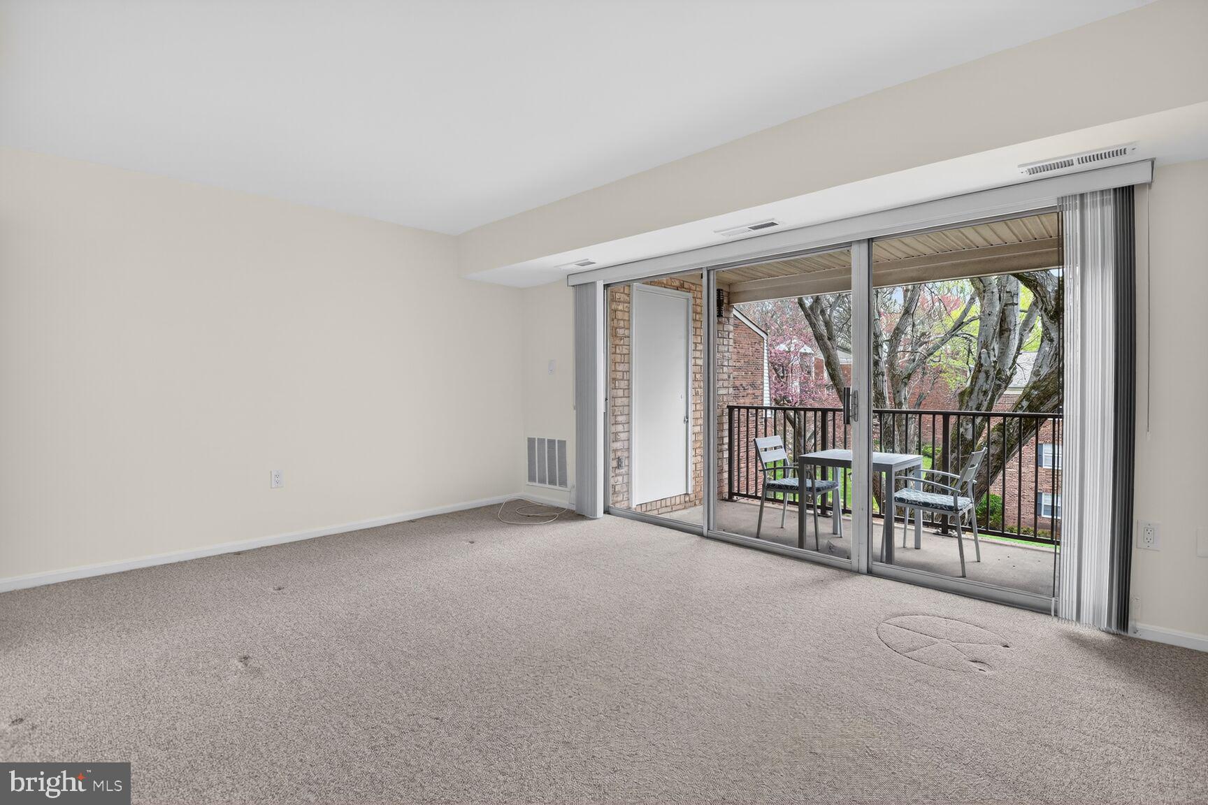 862 COLLEGE PARKWAY 202