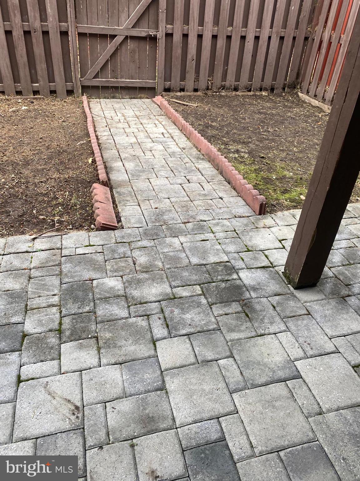 HOWARDS RIDGE - Residential Lease