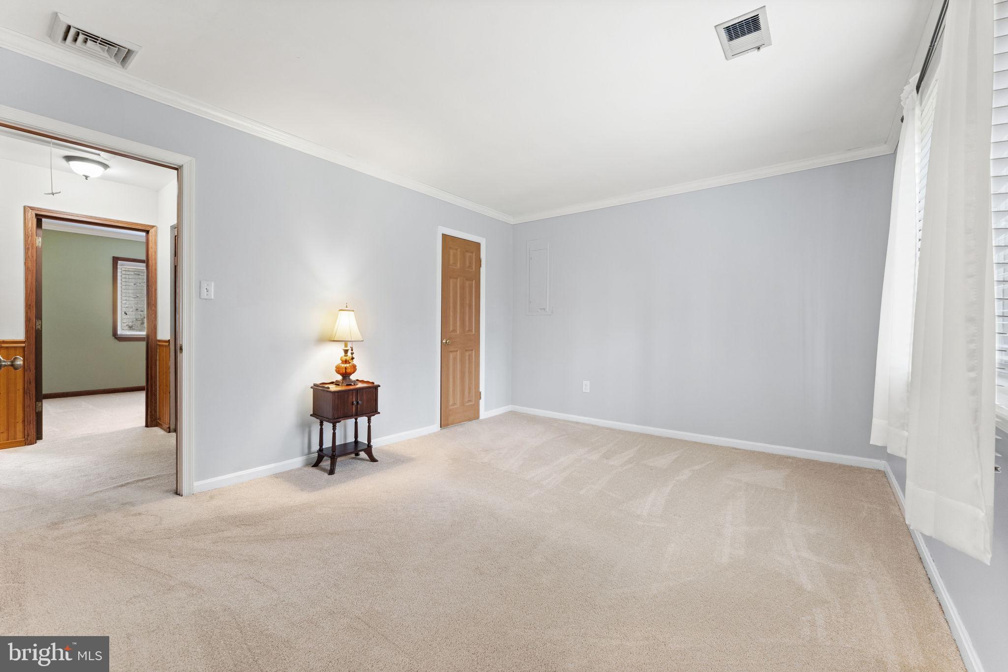 WARRENTON VILLAGE - Residential