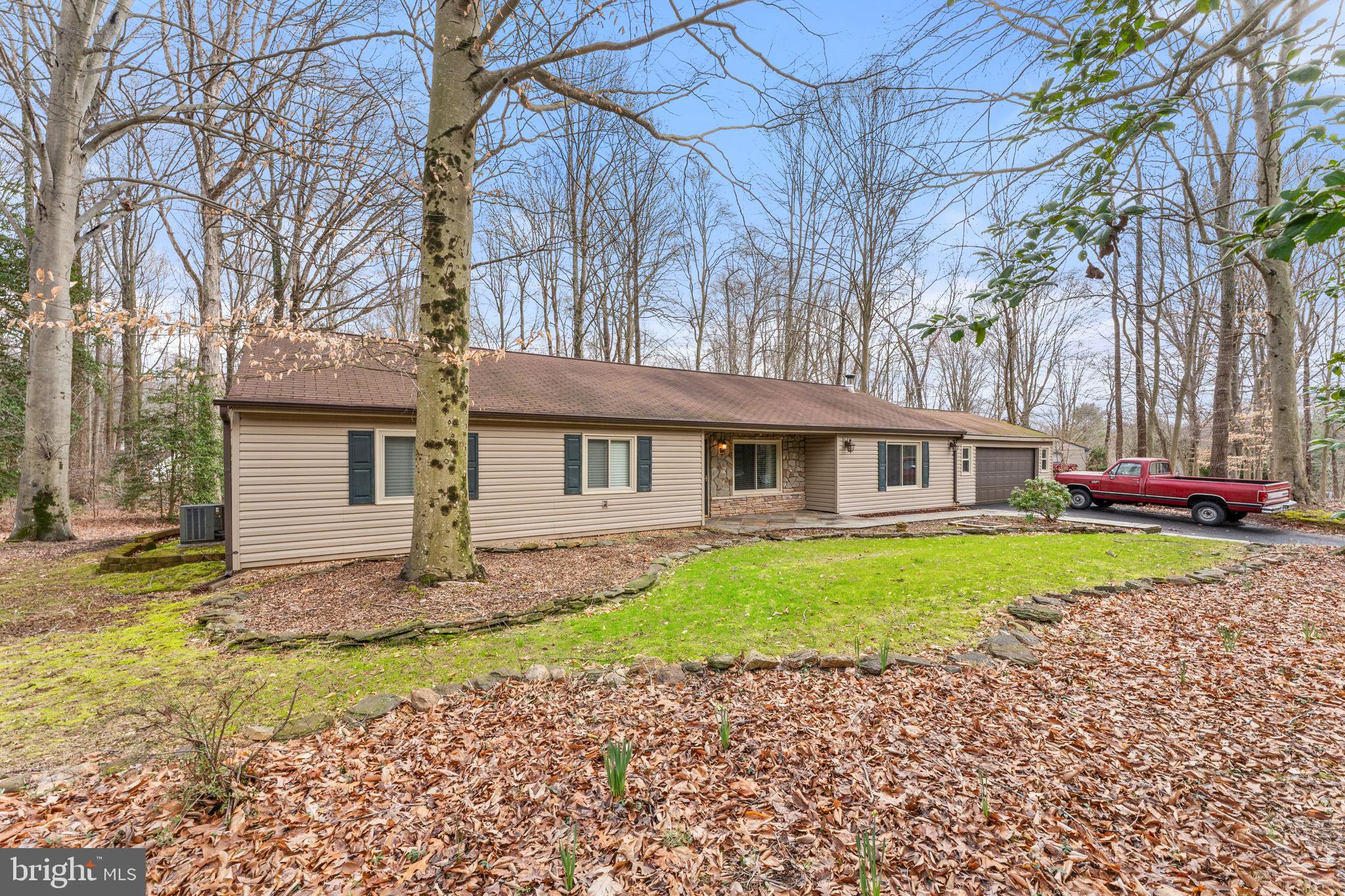 WARRENTON VILLAGE - Residential