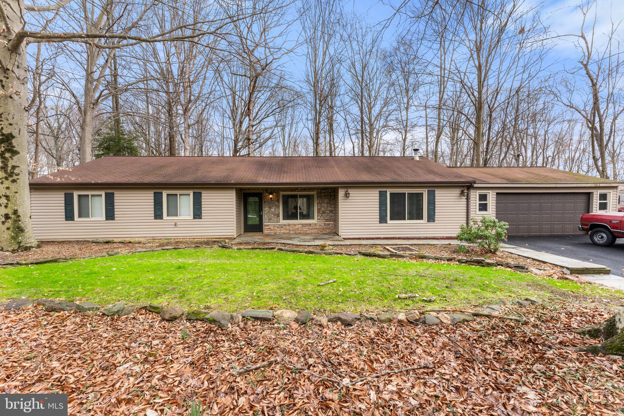 WARRENTON VILLAGE - Residential