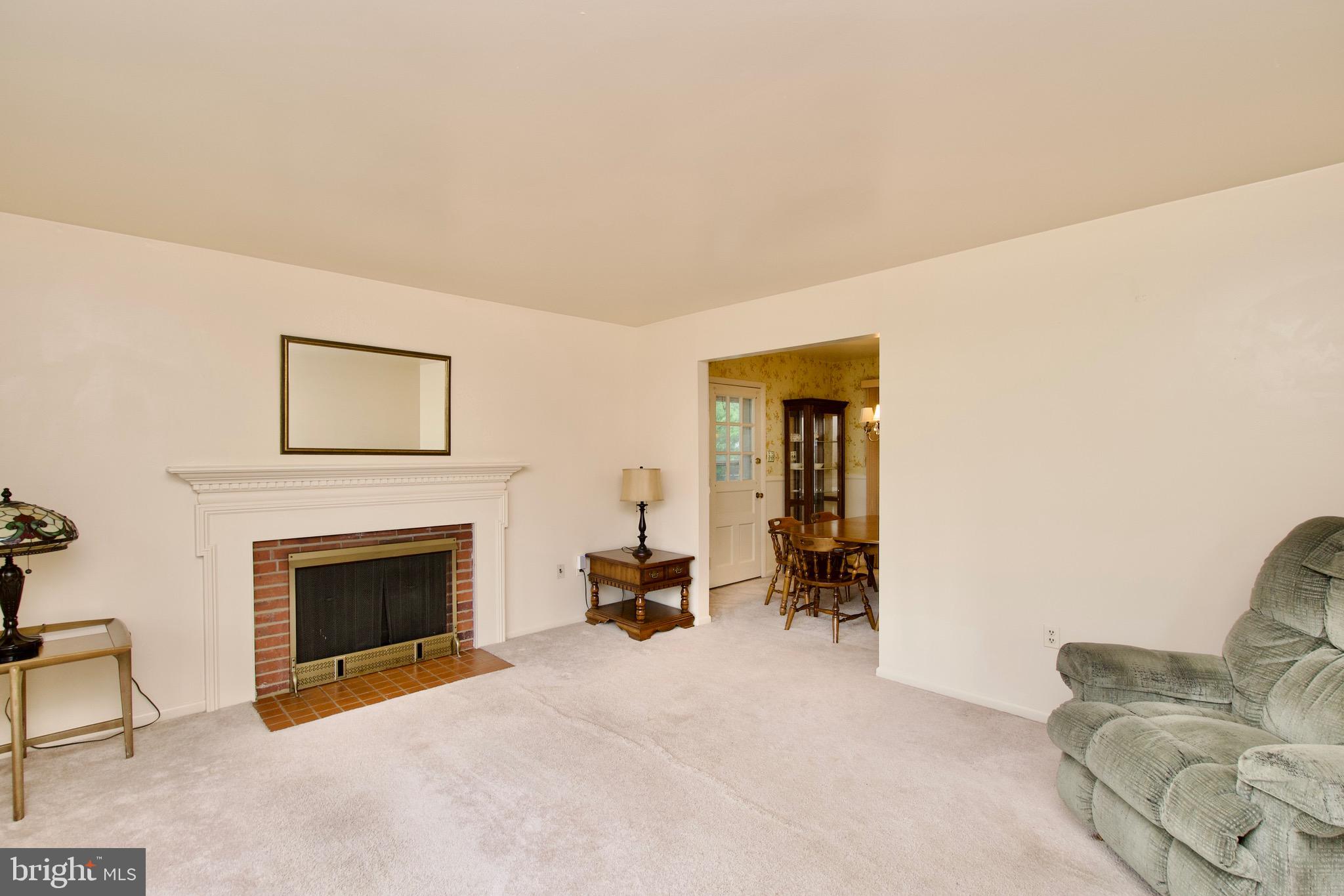 HAYFIELD FARM - Residential