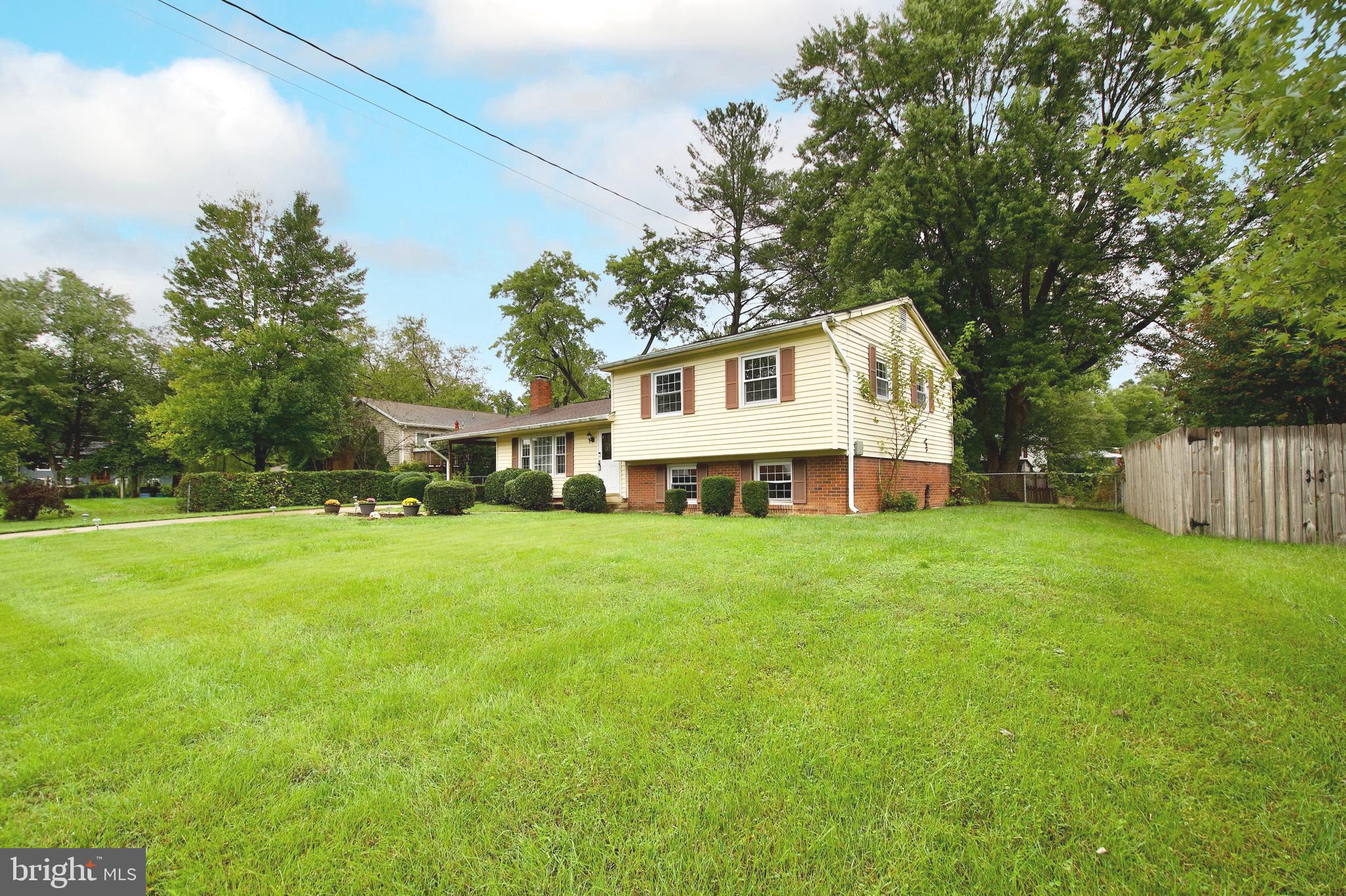 HAYFIELD FARM - Residential