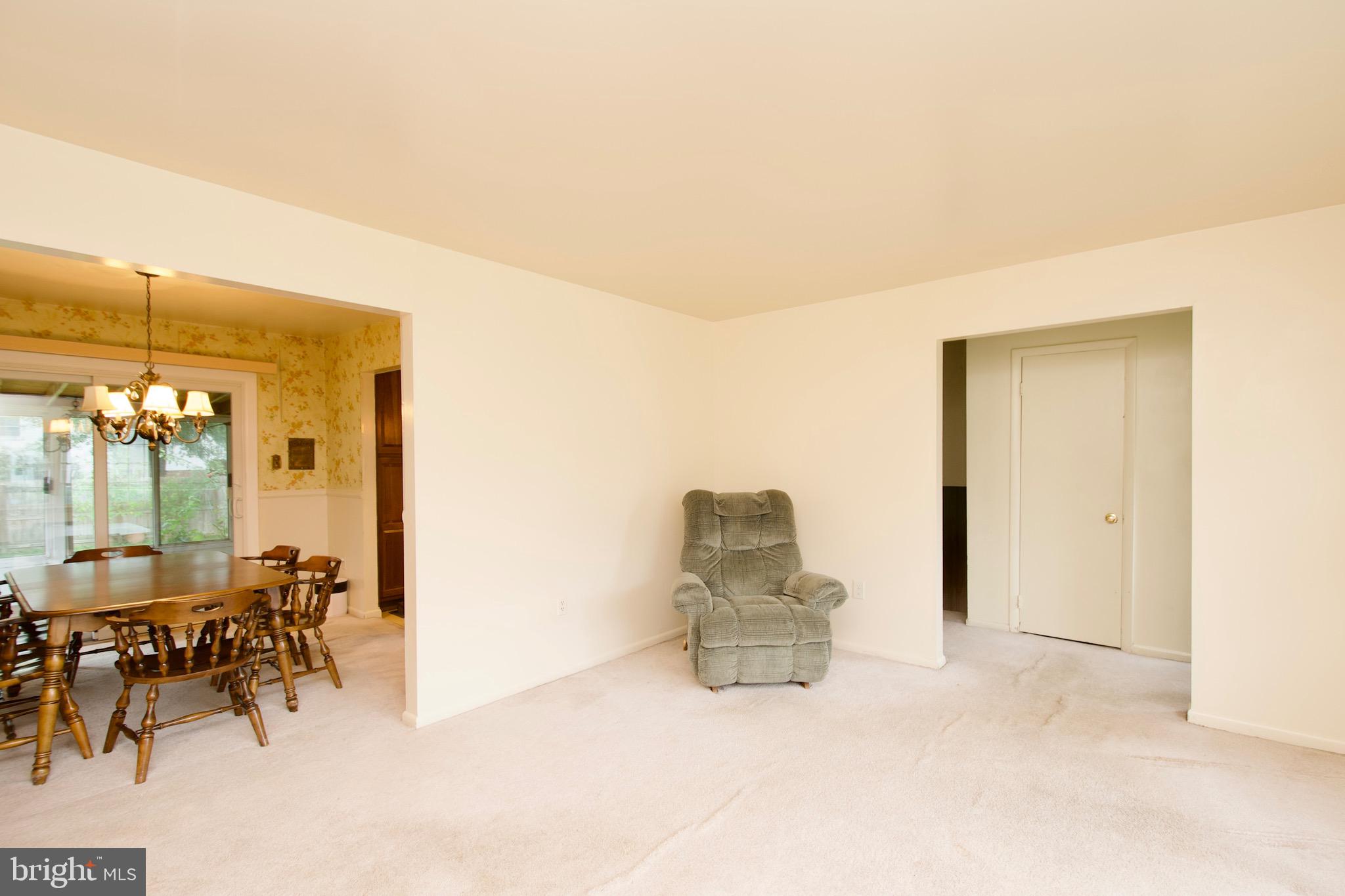 HAYFIELD FARM - Residential