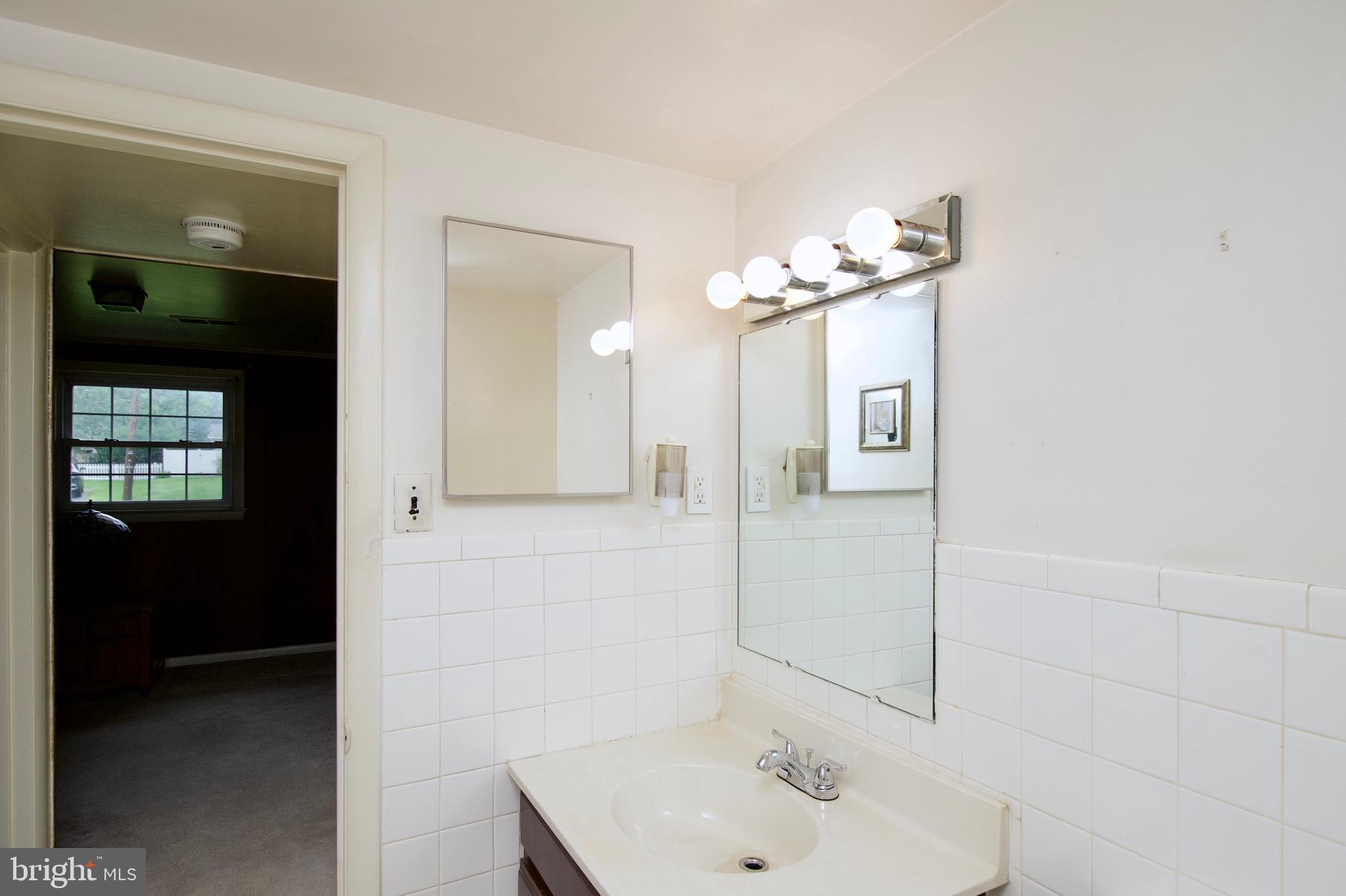 HAYFIELD FARM - Residential