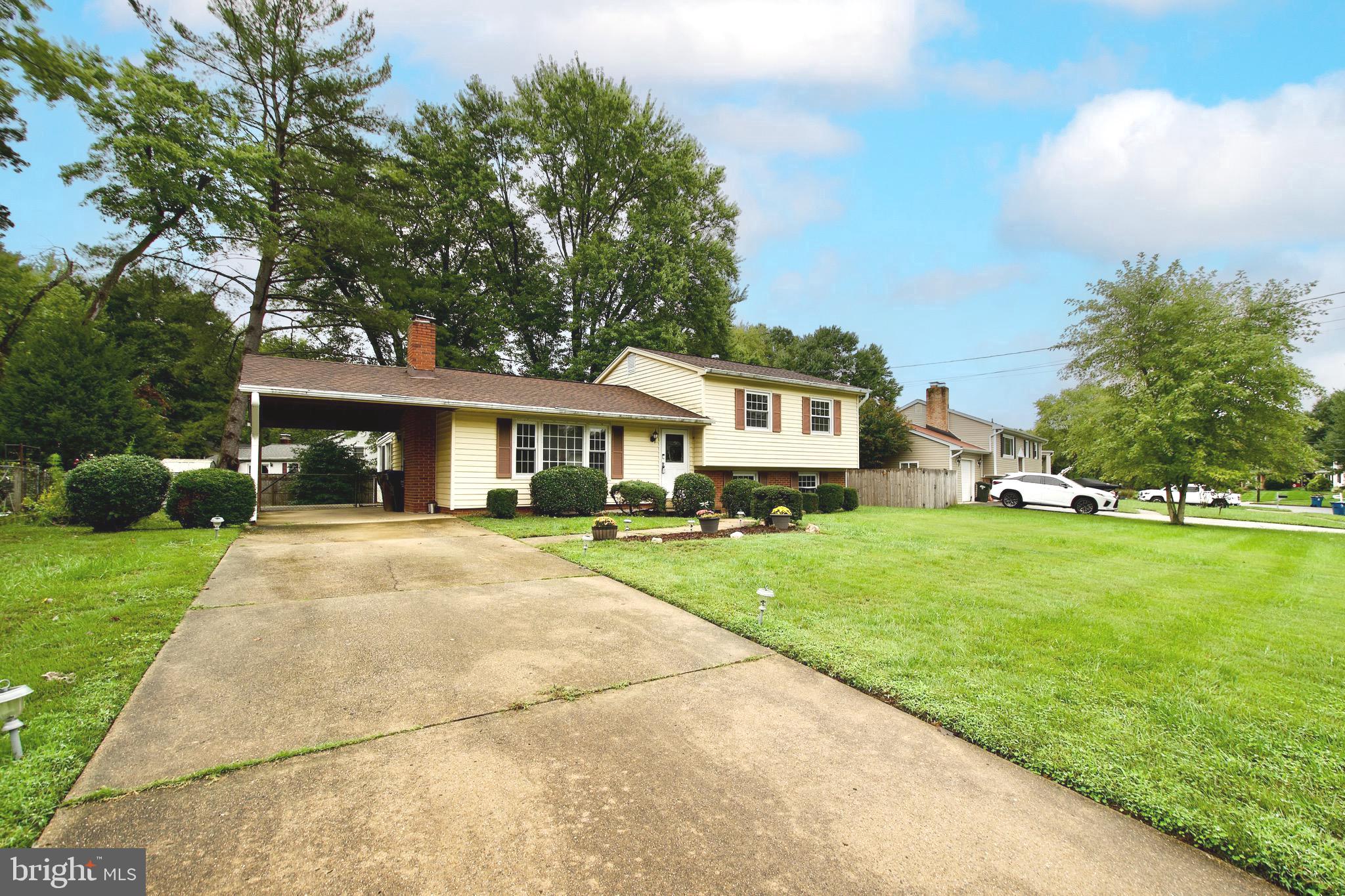 HAYFIELD FARM - Residential