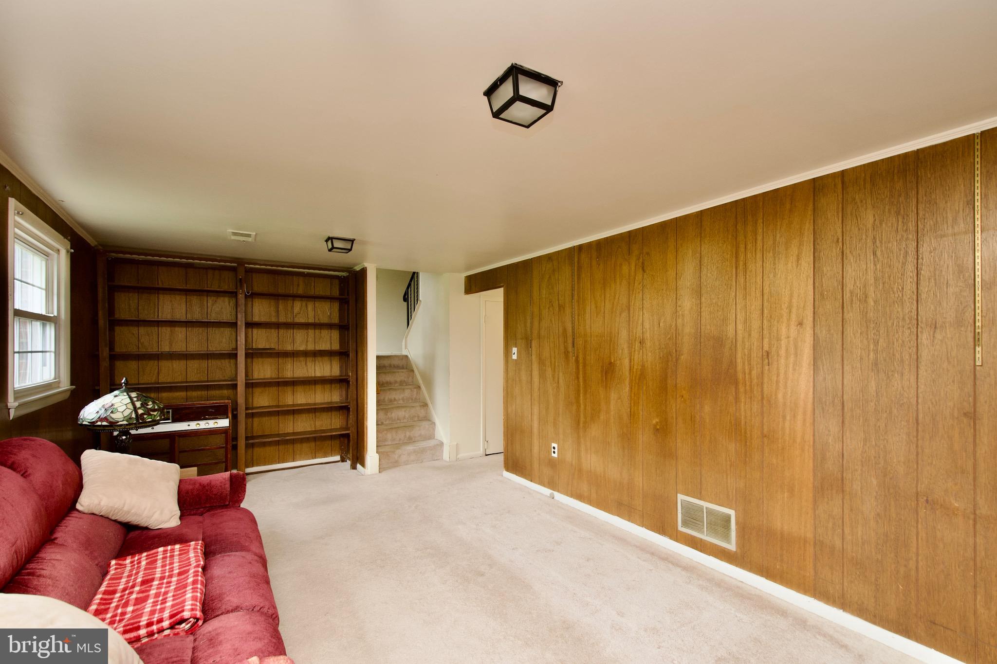 HAYFIELD FARM - Residential