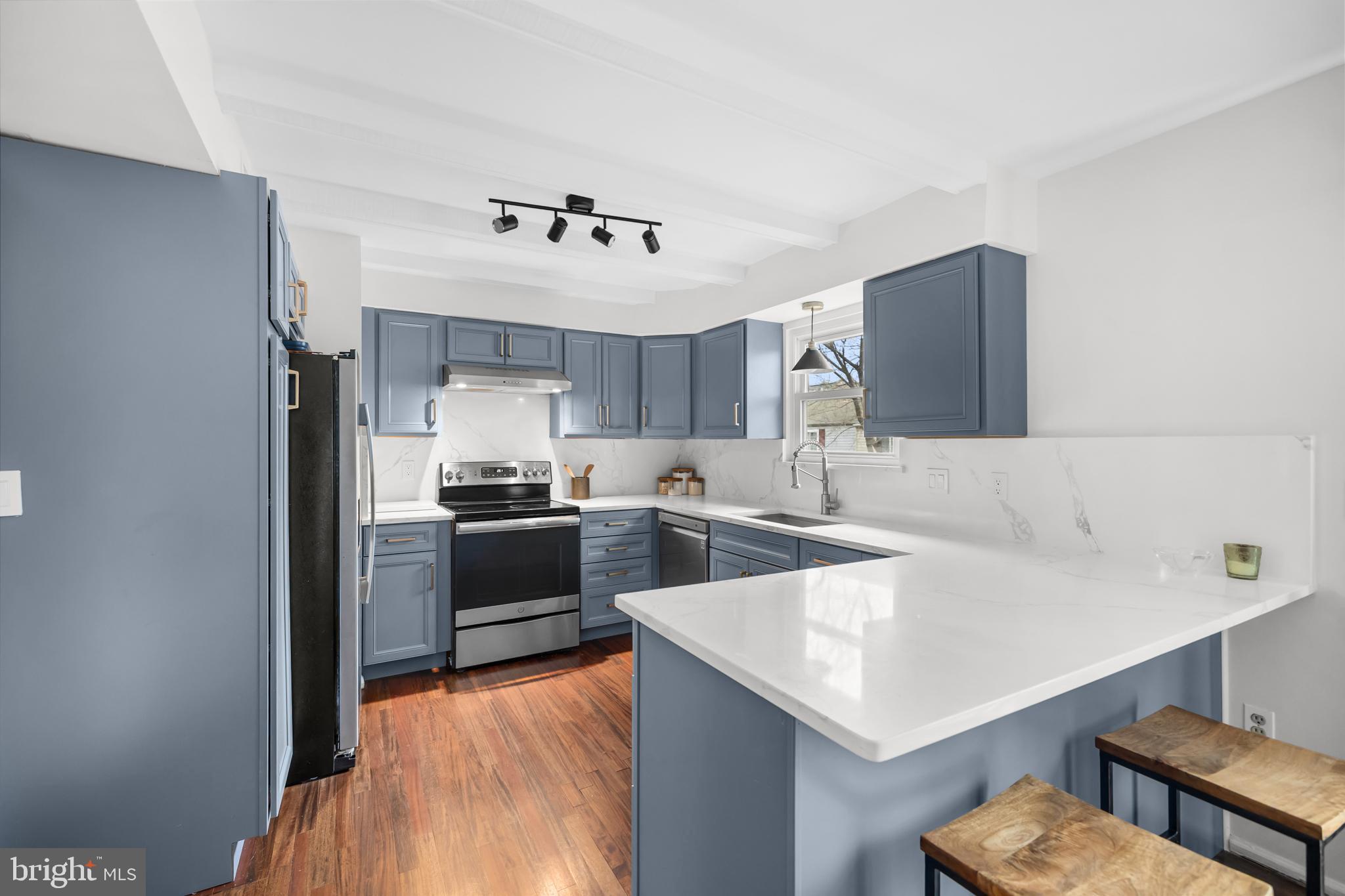 POTOMAC FAIRWAYS - Residential