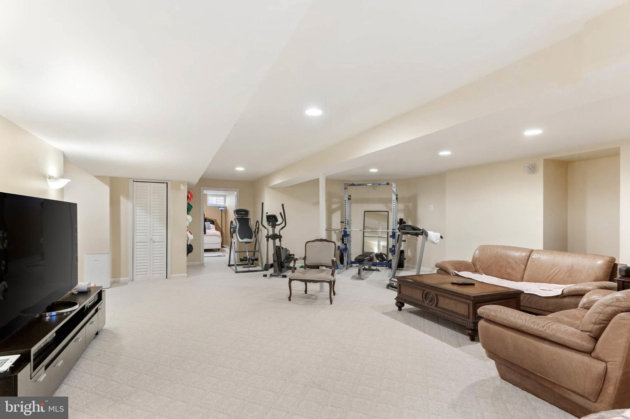 CLARKSVILLE HUNT - Residential