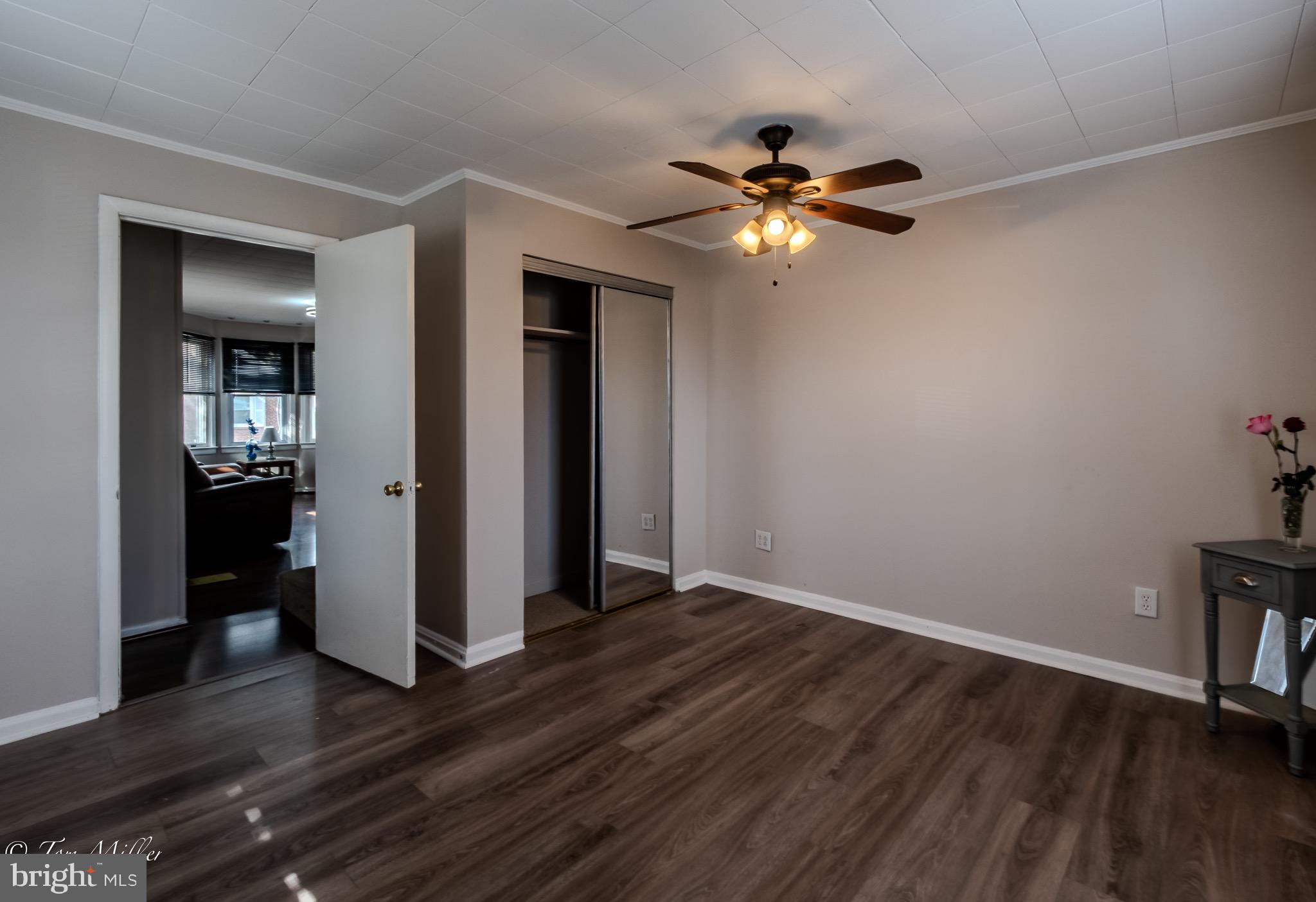 GLENMORE - Residential