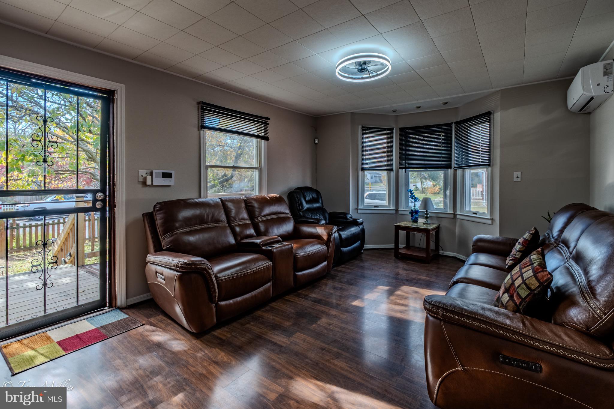 GLENMORE - Residential