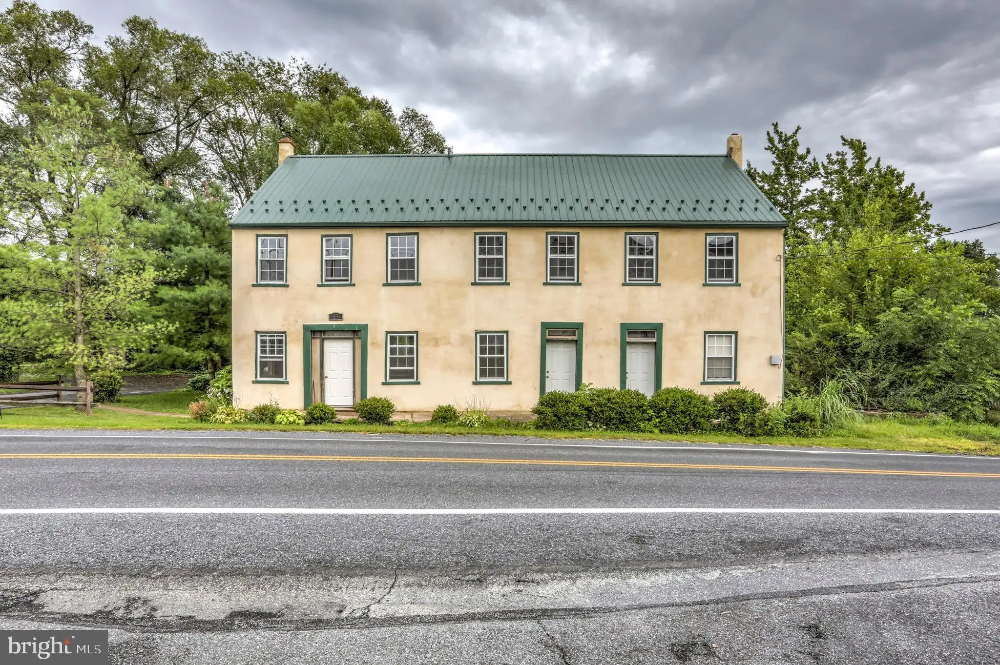 15 N Blainsport Road, Reinholds, PA 17569