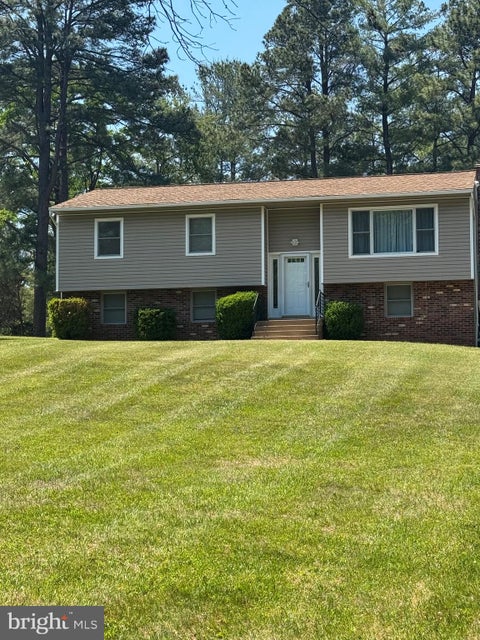 Homes For Rent - 6718 Chestnut Oak Lane<br/> WARRENTON, VA 20187