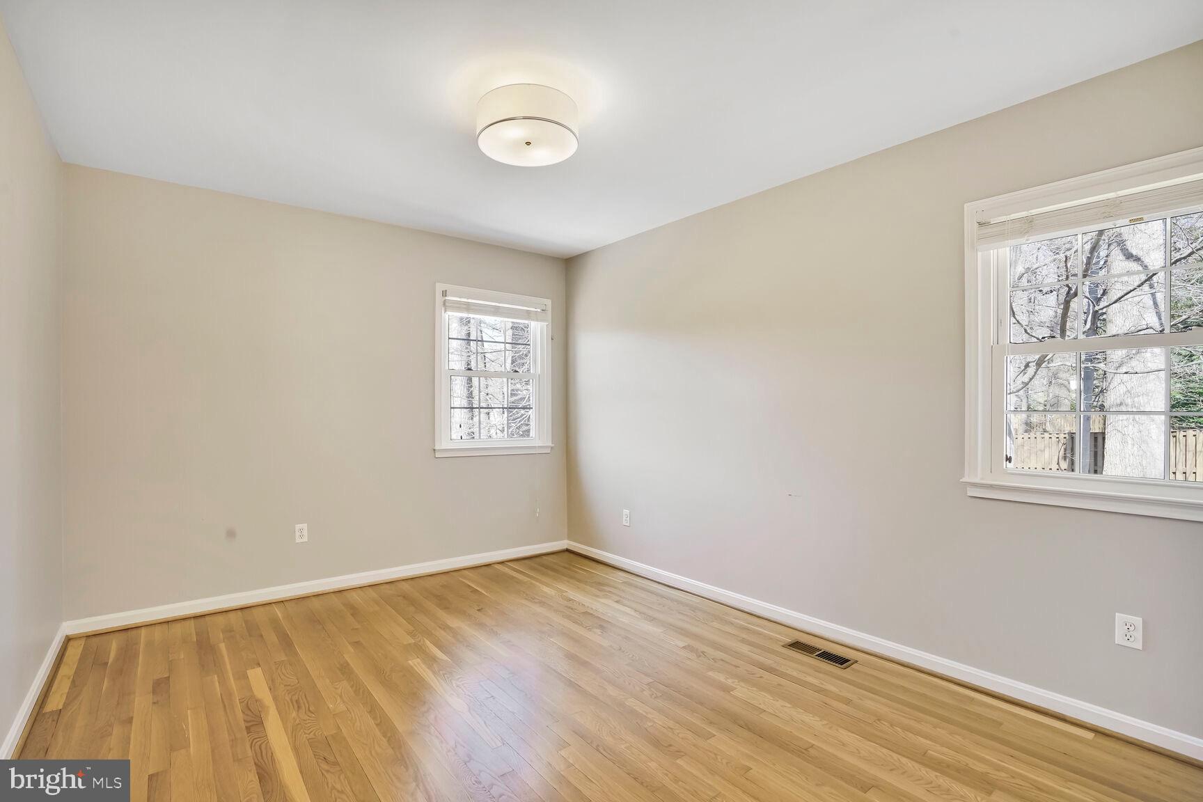 SUTTON PLACE - Residential