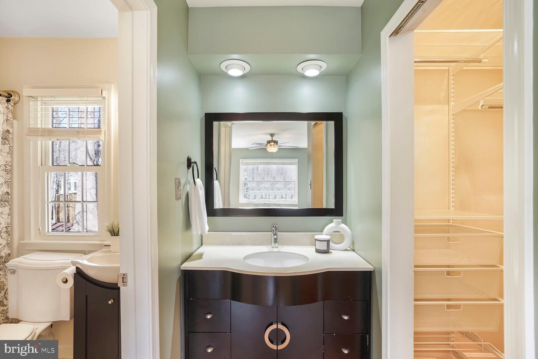 SUTTON PLACE - Residential